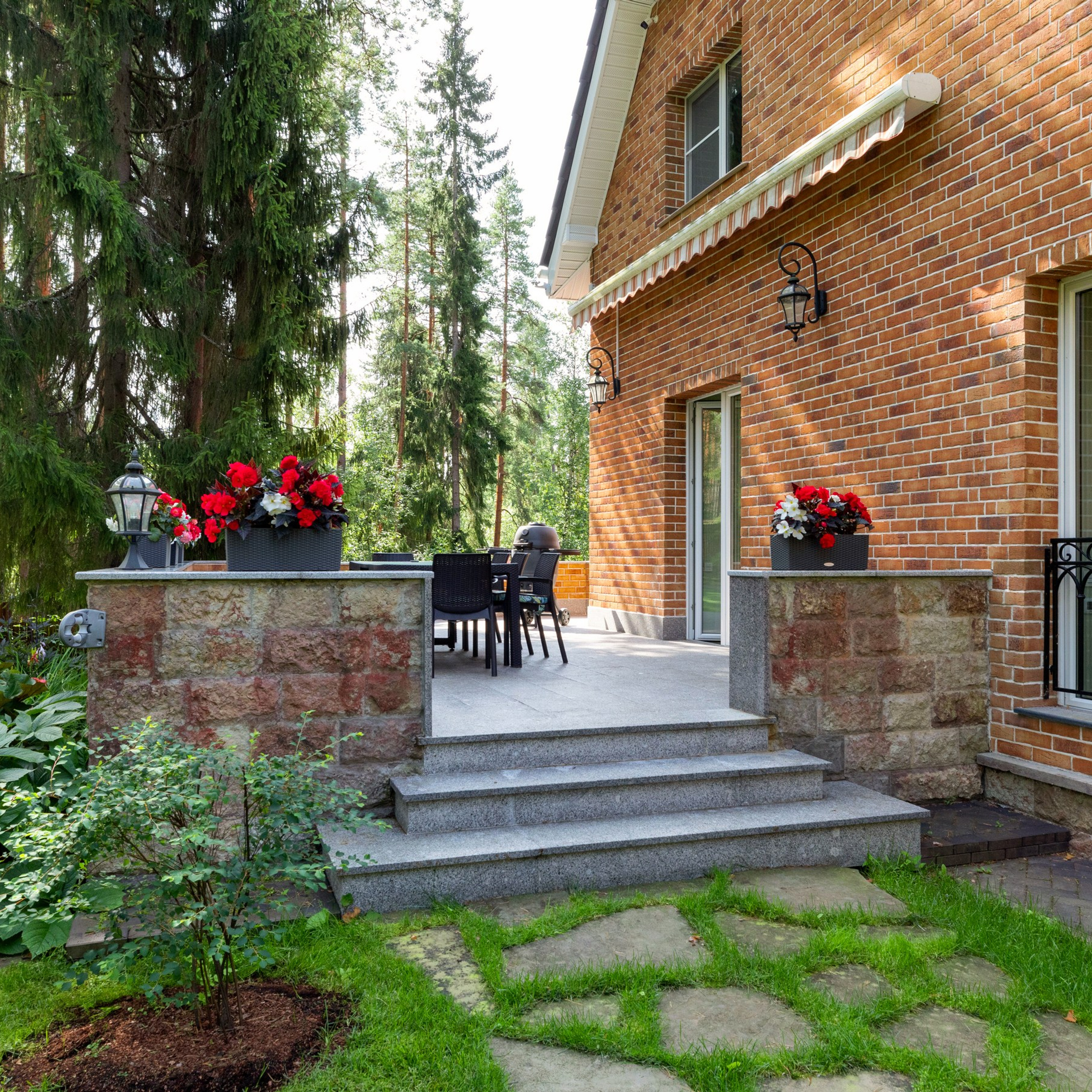 Дом для продажи в Агалатово. Интерьерный фотограф в Санкт-Петербурге, Ленинградской области и в Москве Николай Щербаков