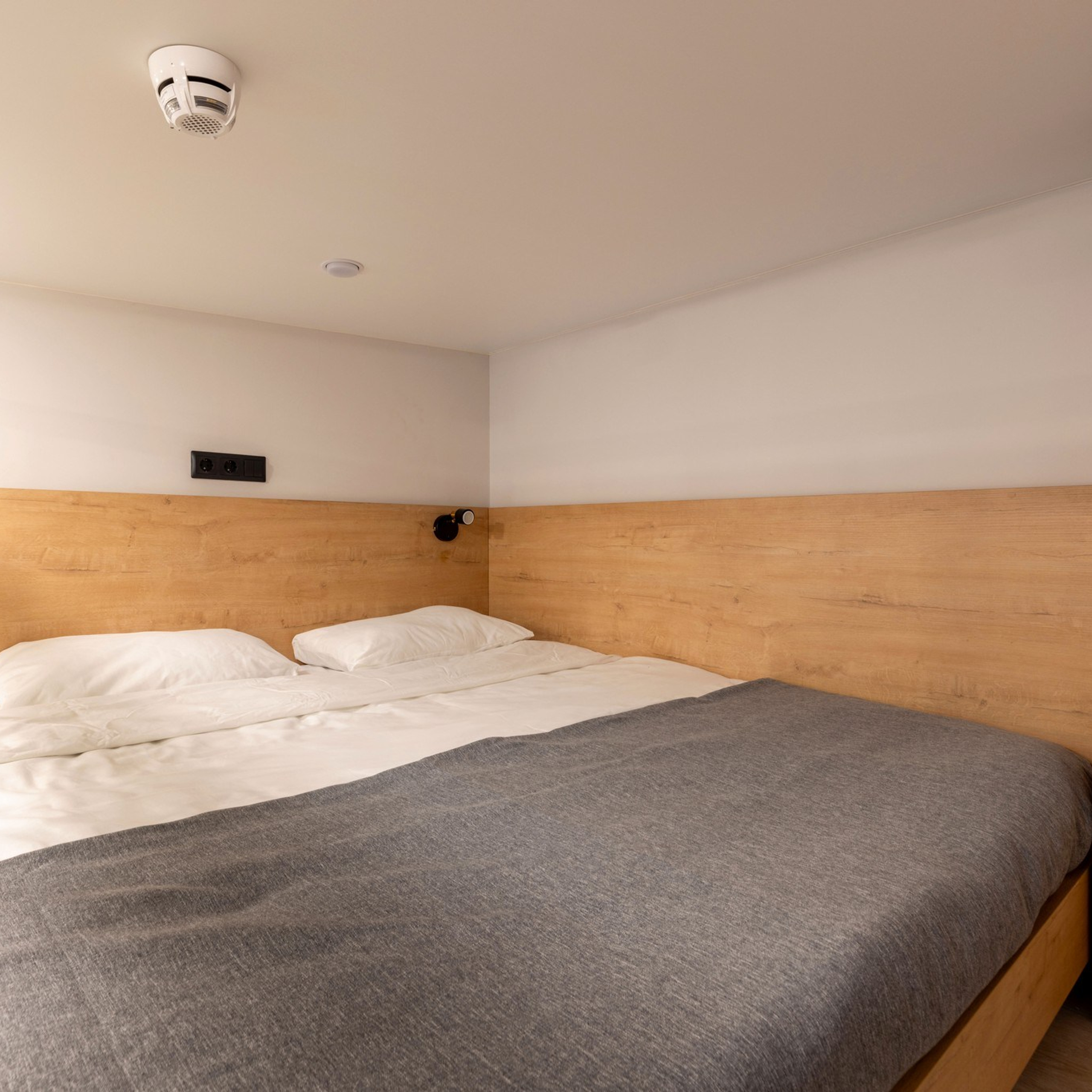 Отель Izzzi на Васильевском острове. Интерьерный фотограф в Санкт-Петербурге, Ленинградской области и в Москве Николай Щербаков