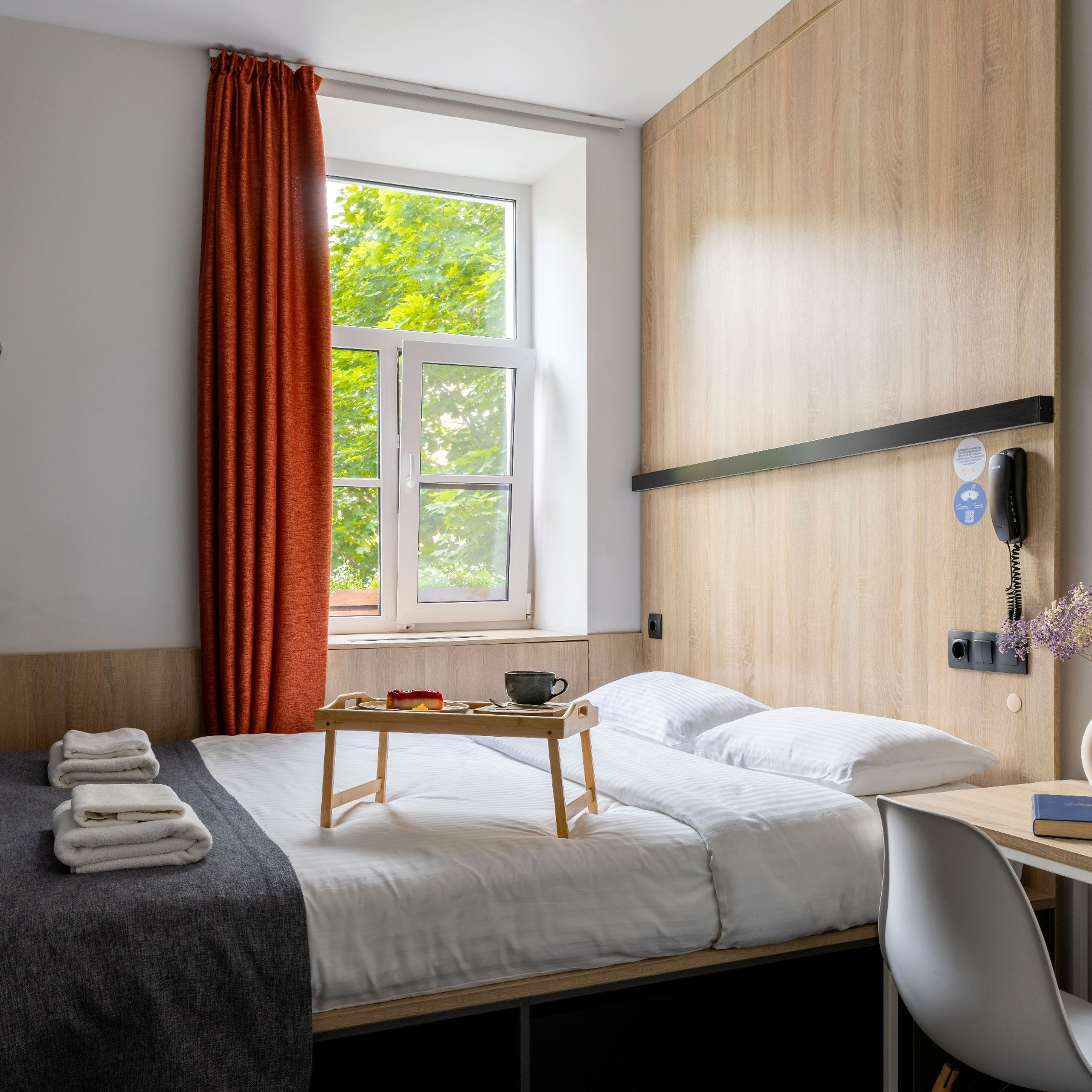 Отель Izzzi у Гостиного двора. Интерьерный фотограф в Санкт-Петербурге, Ленинградской области и в Москве Николай Щербаков