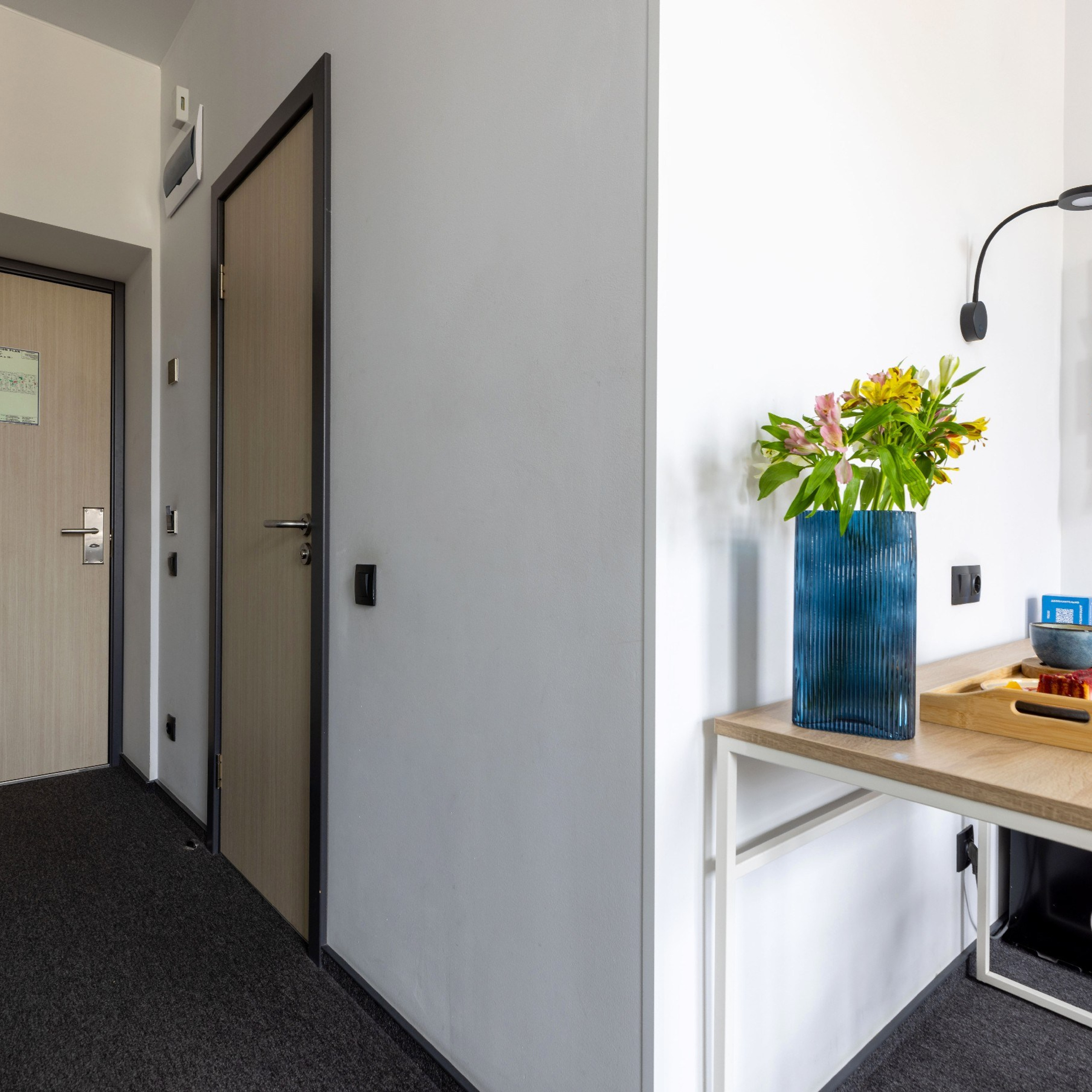 Отель Izzzi у Гостиного двора. Интерьерный фотограф в Санкт-Петербурге, Ленинградской области и в Москве Николай Щербаков