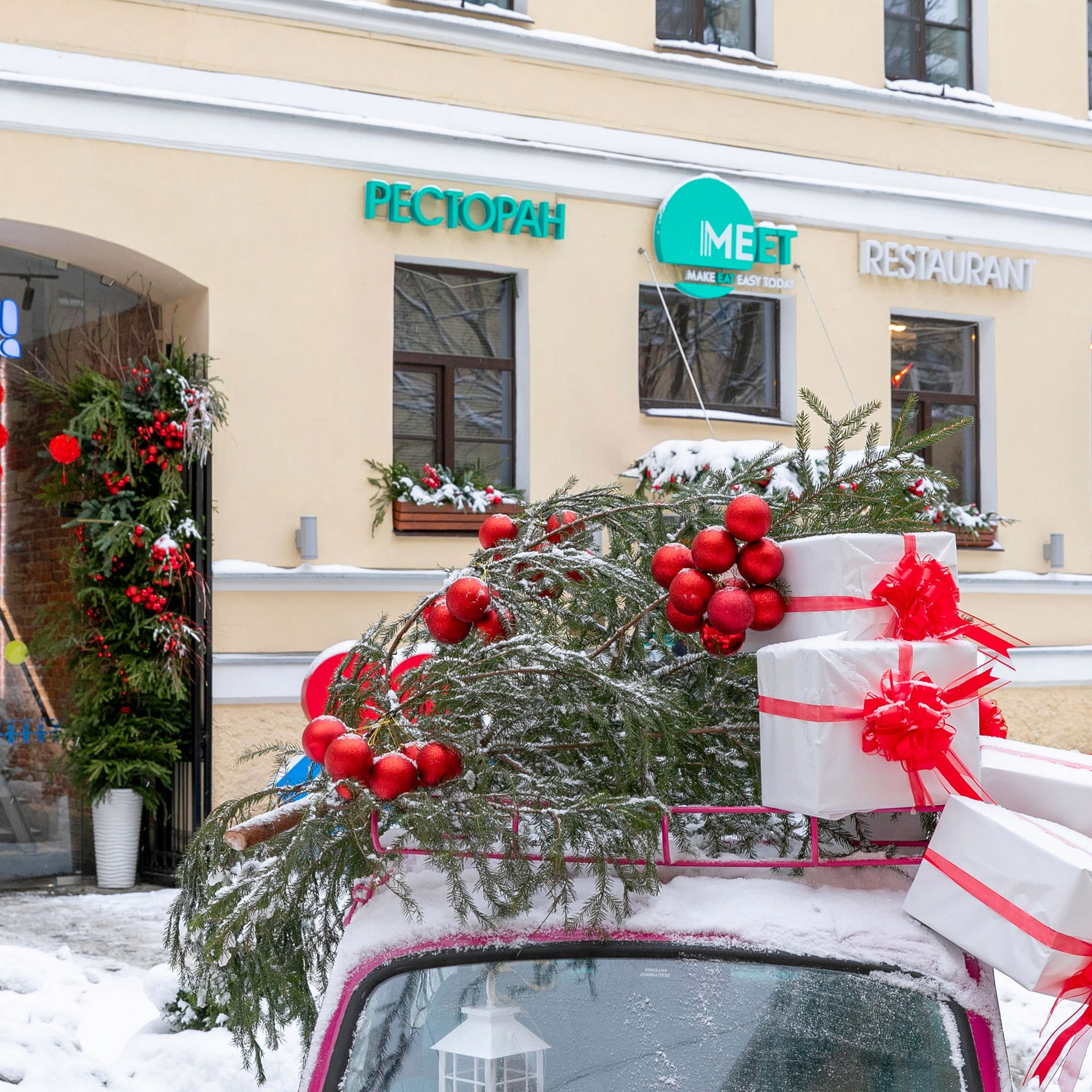 Отель Izzzi у Гостиного двора (Входная группа). Интерьерный фотограф в Санкт-Петербурге, Ленинградской области и в Москве Николай Щербаков