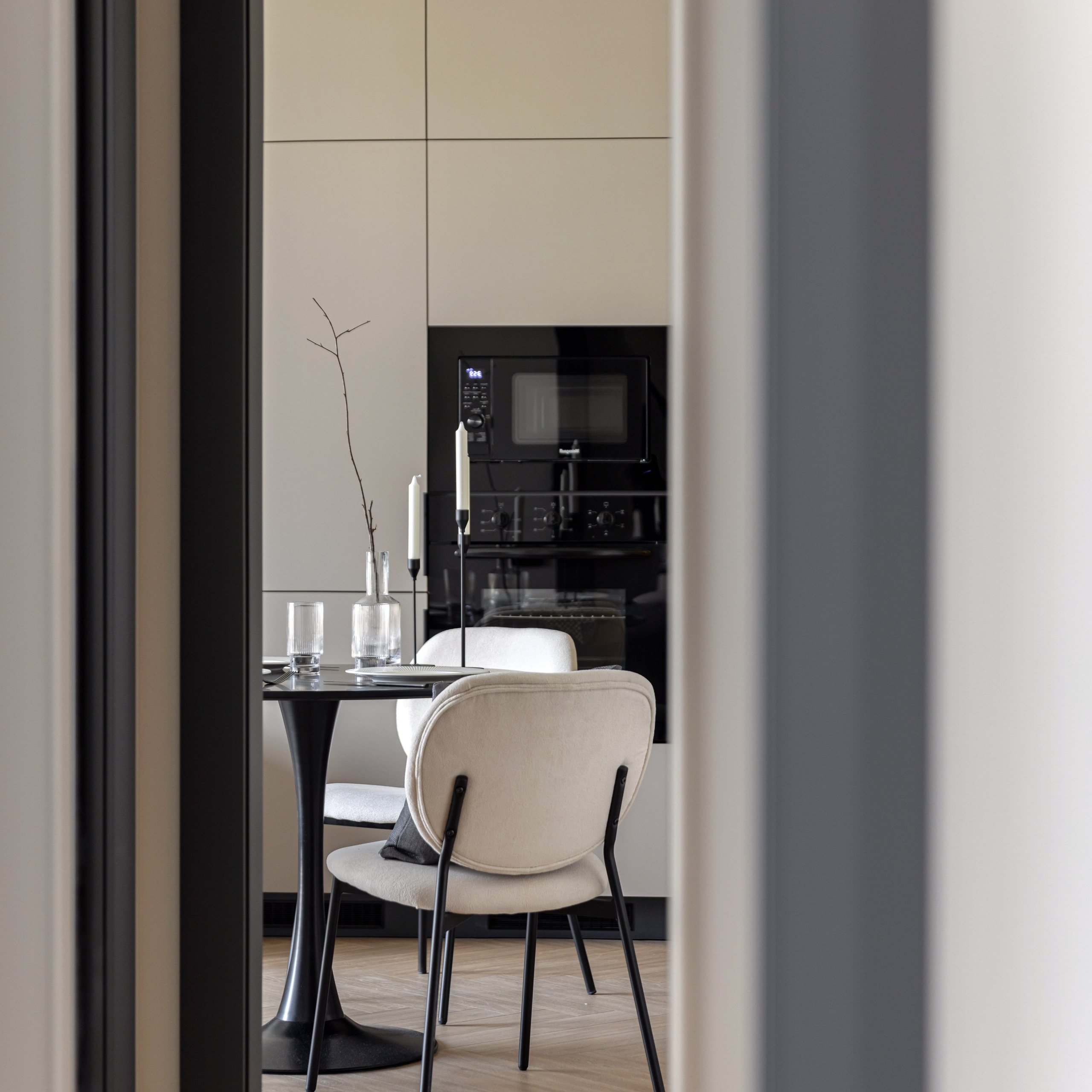 Фотосъёмка реализованного дизайн-проекта для продажи. Интерьерный фотограф в Санкт-Петербурге, Ленинградской области и в Москве Николай Щербаков