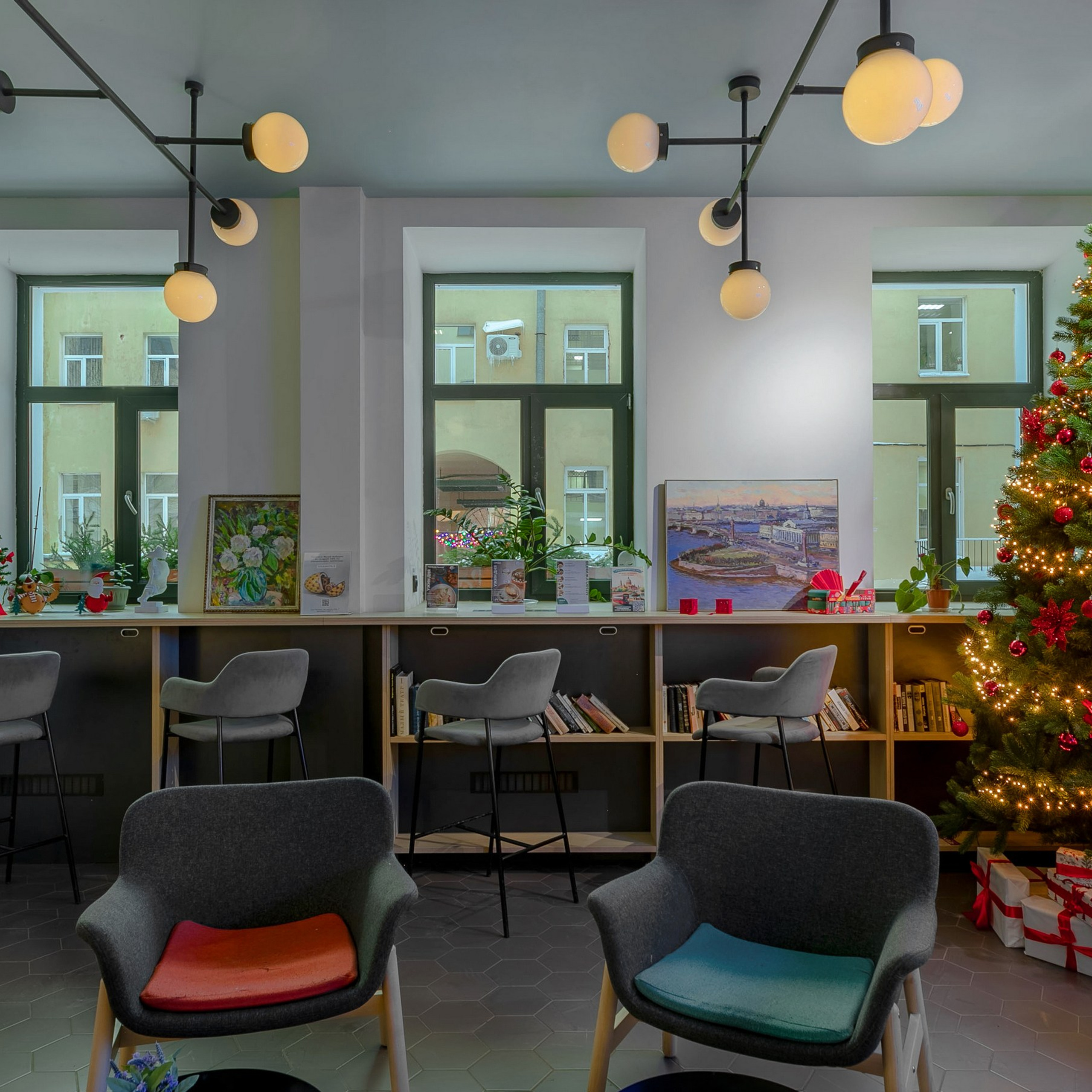 Отель Izzzi у Гостиного двора (Входная группа). Интерьерный фотограф в Санкт-Петербурге, Ленинградской области и в Москве Николай Щербаков