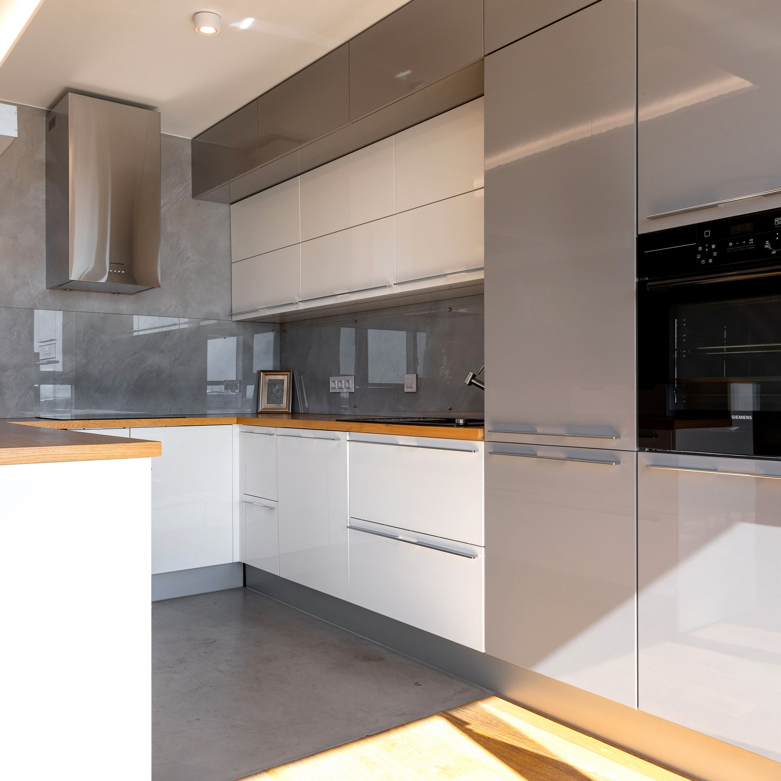 Съёмка 1 ком. кв. на Ушаковской набережной. Интерьерный фотограф в Санкт-Петербурге, Ленинградской области и в Москве Николай Щербаков