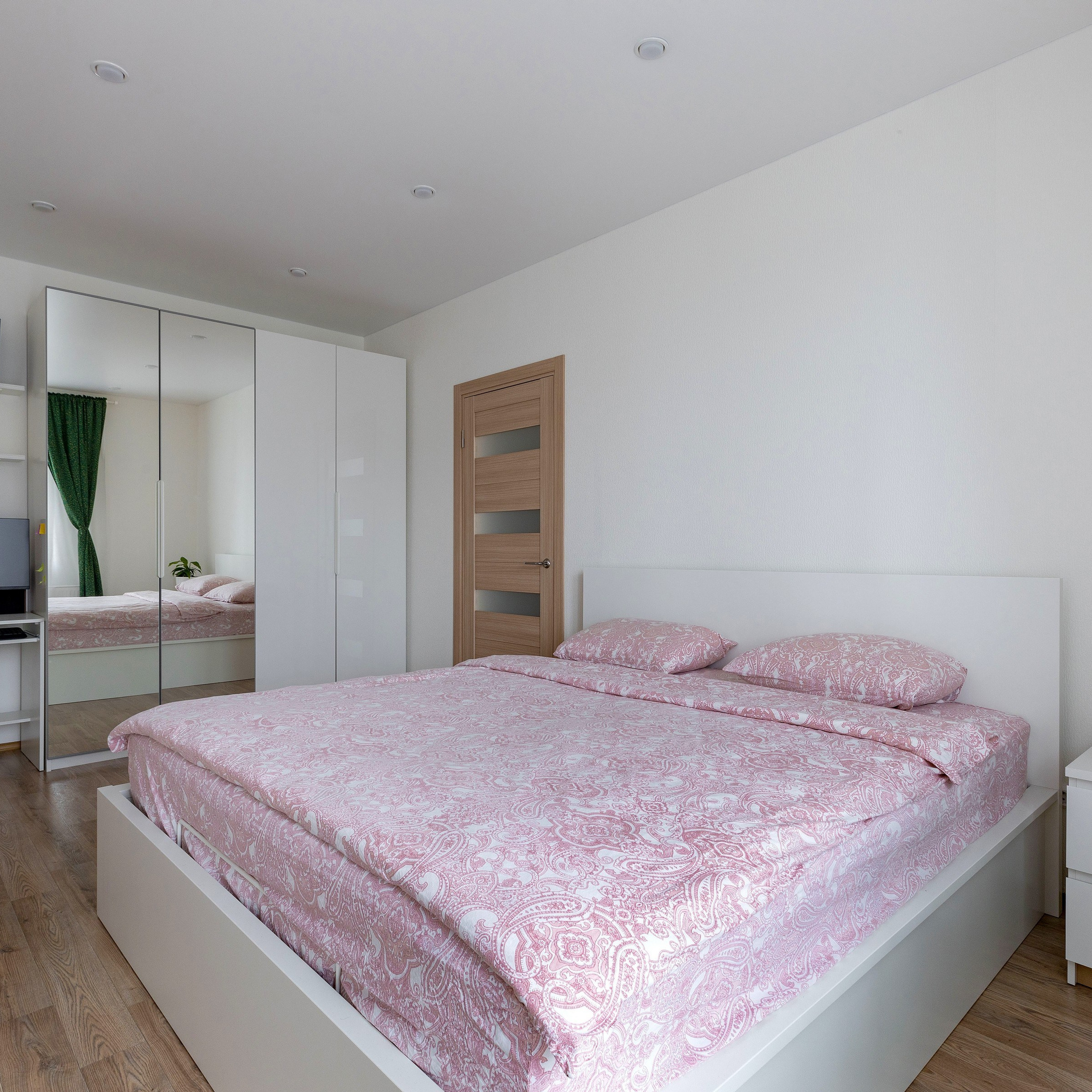 Съёмка 1 ком. кв. в Жк «Цветной город». Интерьерный фотограф в Санкт-Петербурге, Ленинградской области и в Москве Николай Щербаков