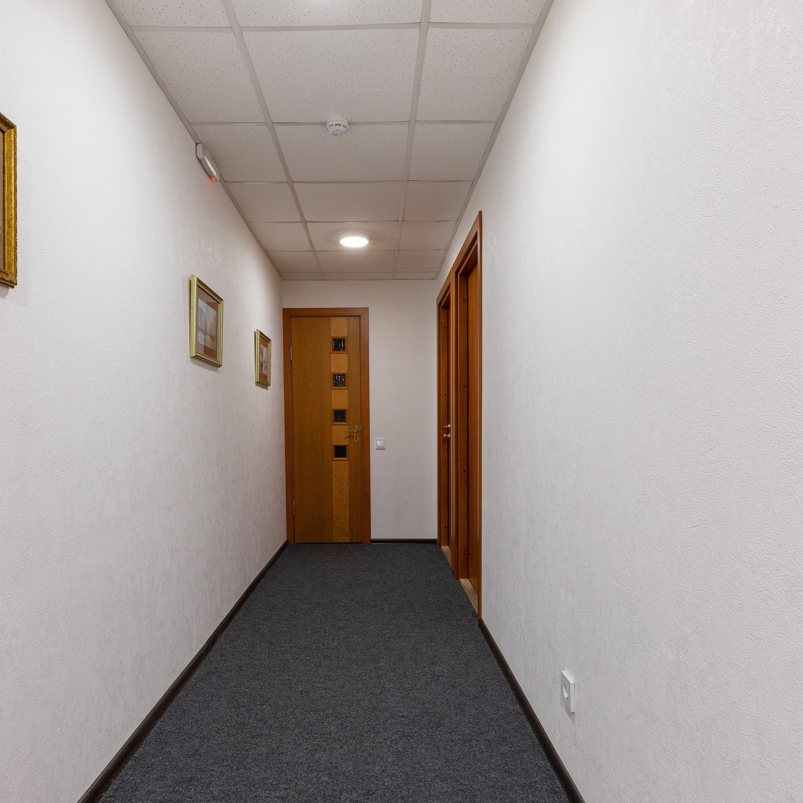 Съёмка студии на Невском проспекте. Интерьерный фотограф в Санкт-Петербурге, Ленинградской области и в Москве Николай Щербаков