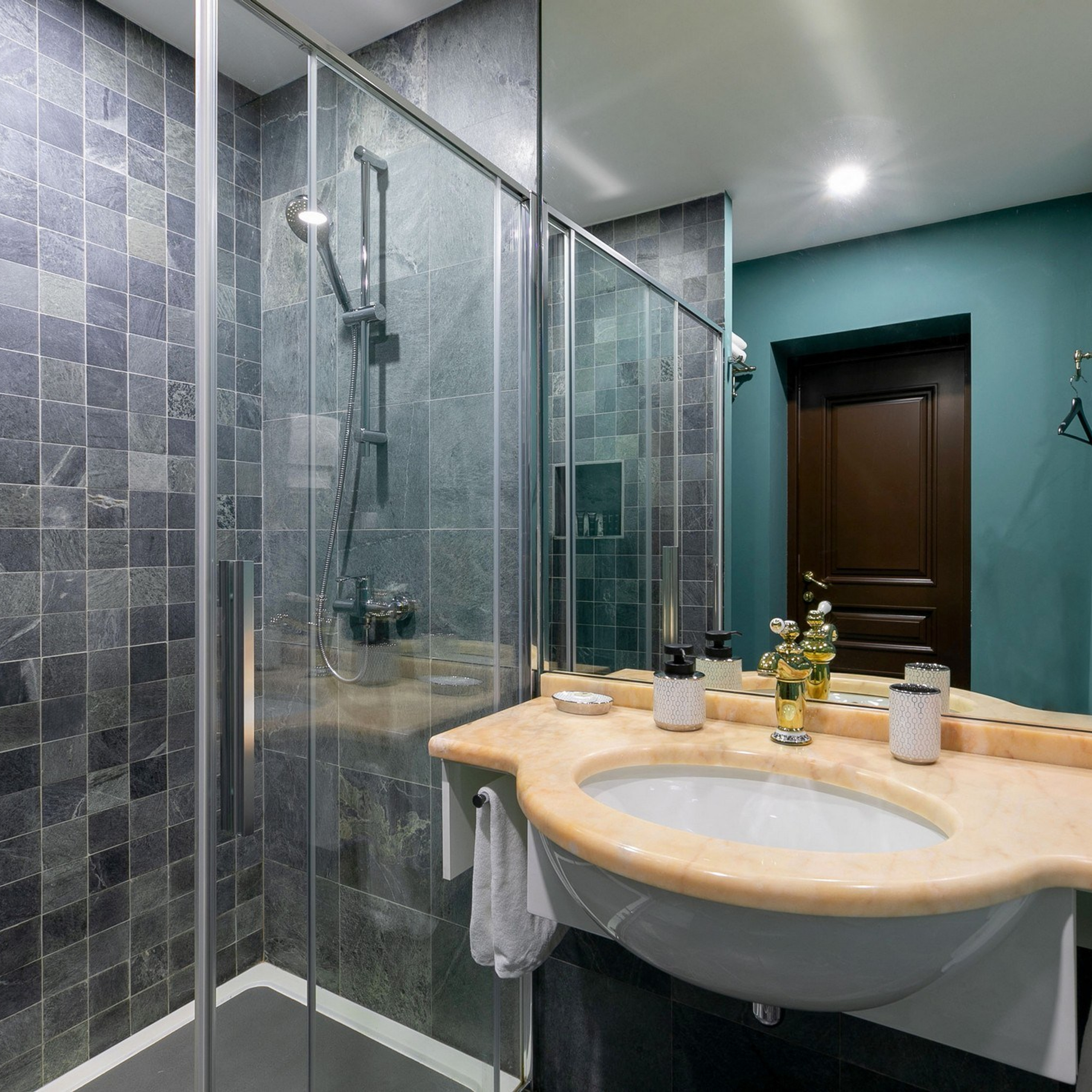 Апартаменты на Миллионной. Интерьерный фотограф в Санкт-Петербурге, Ленинградской области и в Москве Николай Щербаков