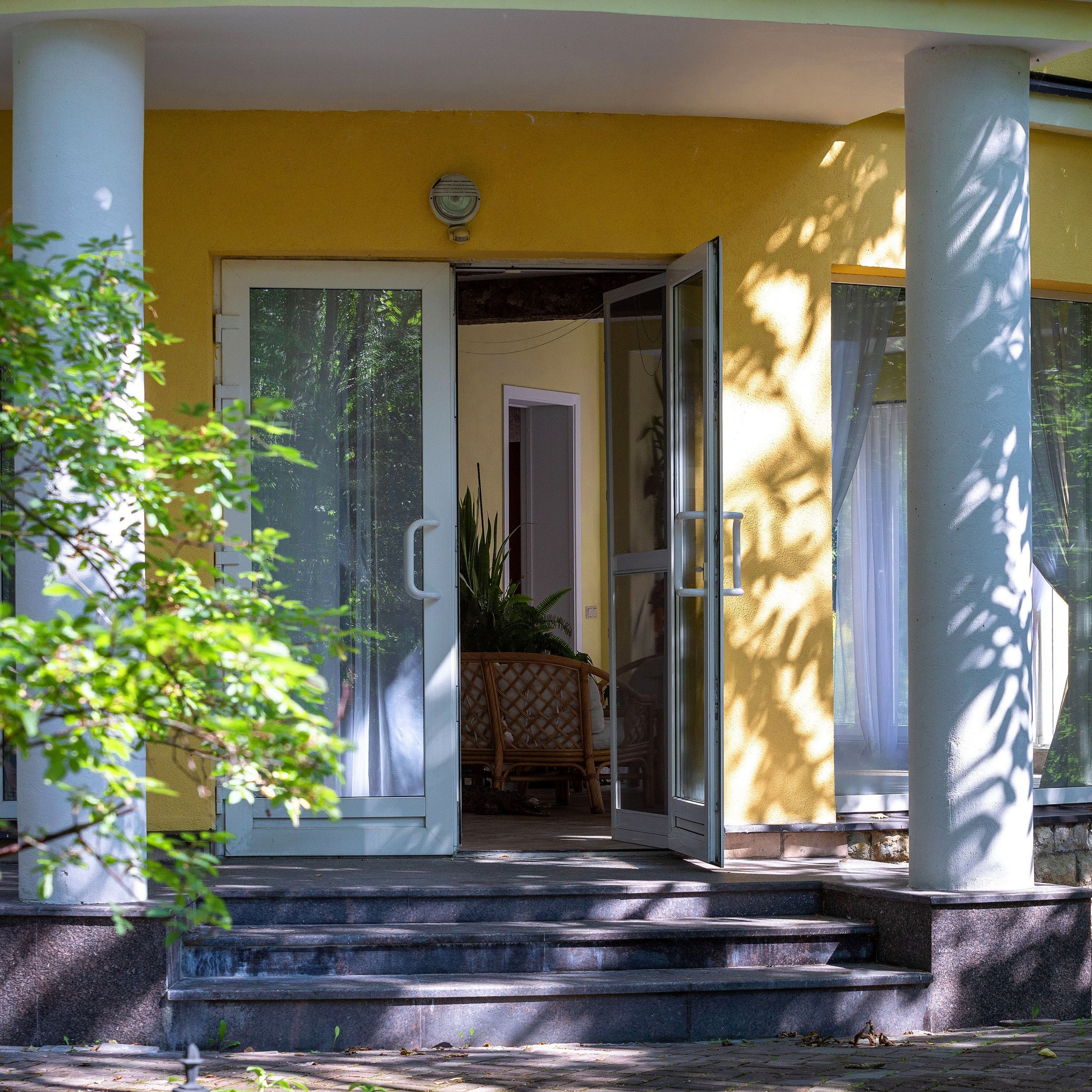 Фотосъёмка дома для продажи в Зеленогорске. Интерьерный фотограф в Санкт-Петербурге, Ленинградской области и в Москве Николай Щербаков