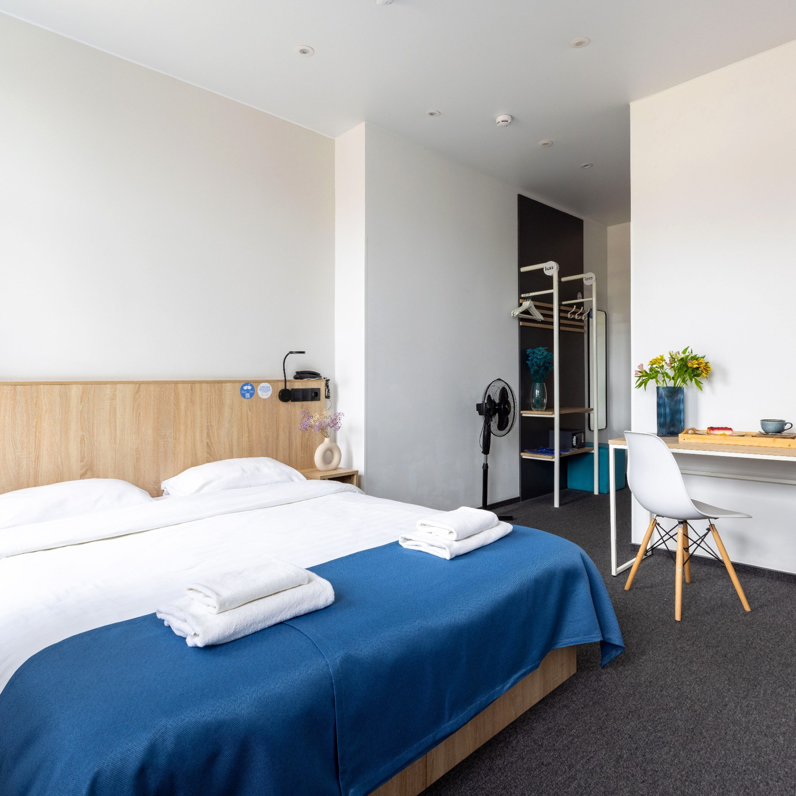 Отель Izzzi у Гостиного двора. Интерьерный фотограф в Санкт-Петербурге, Ленинградской области и в Москве Николай Щербаков