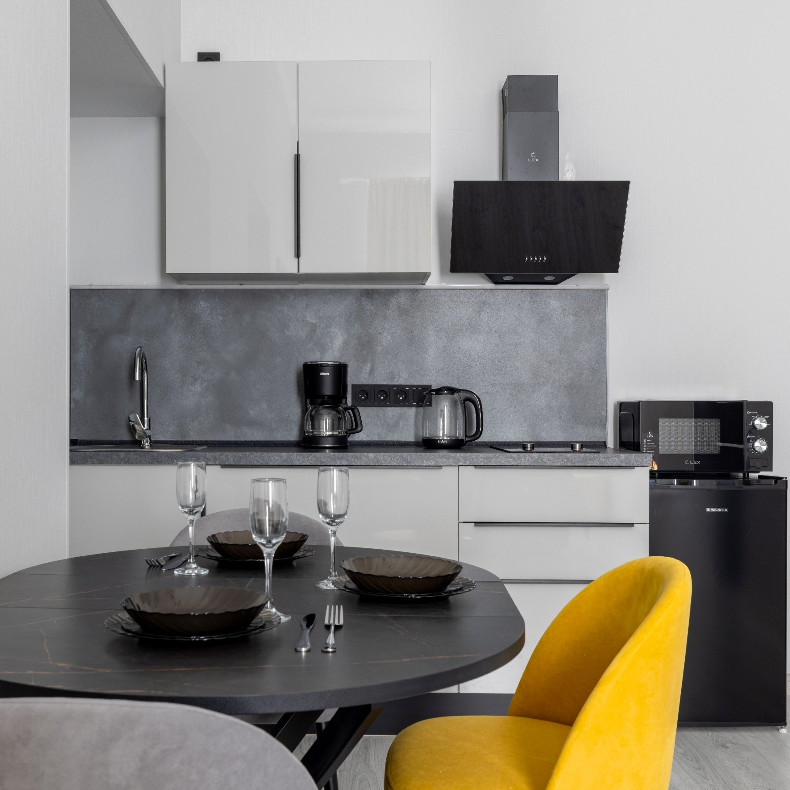 Студия на Большой Морской. Интерьерный фотограф в Санкт-Петербурге, Ленинградской области и в Москве Николай Щербаков