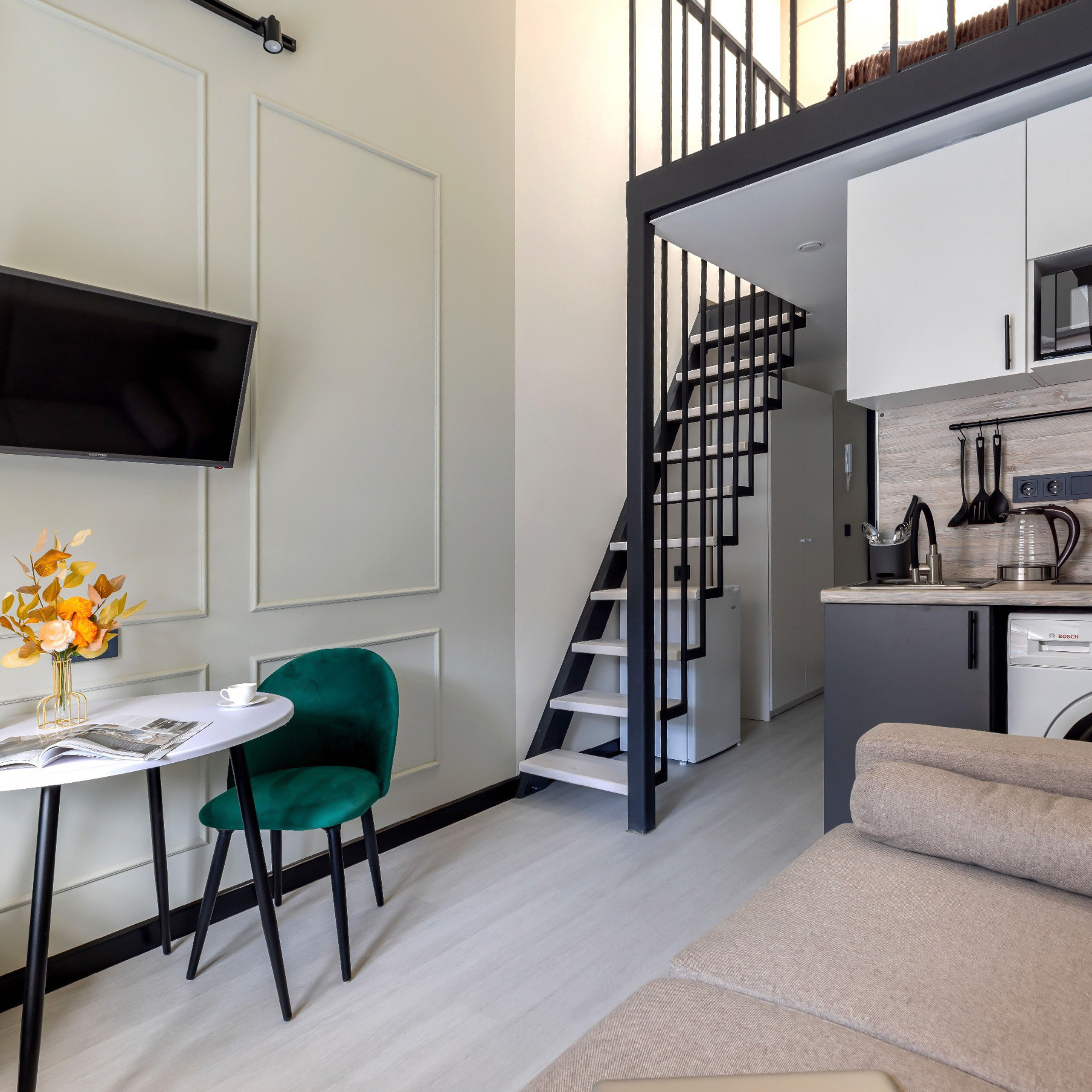 Студия на Казачьем переулке.