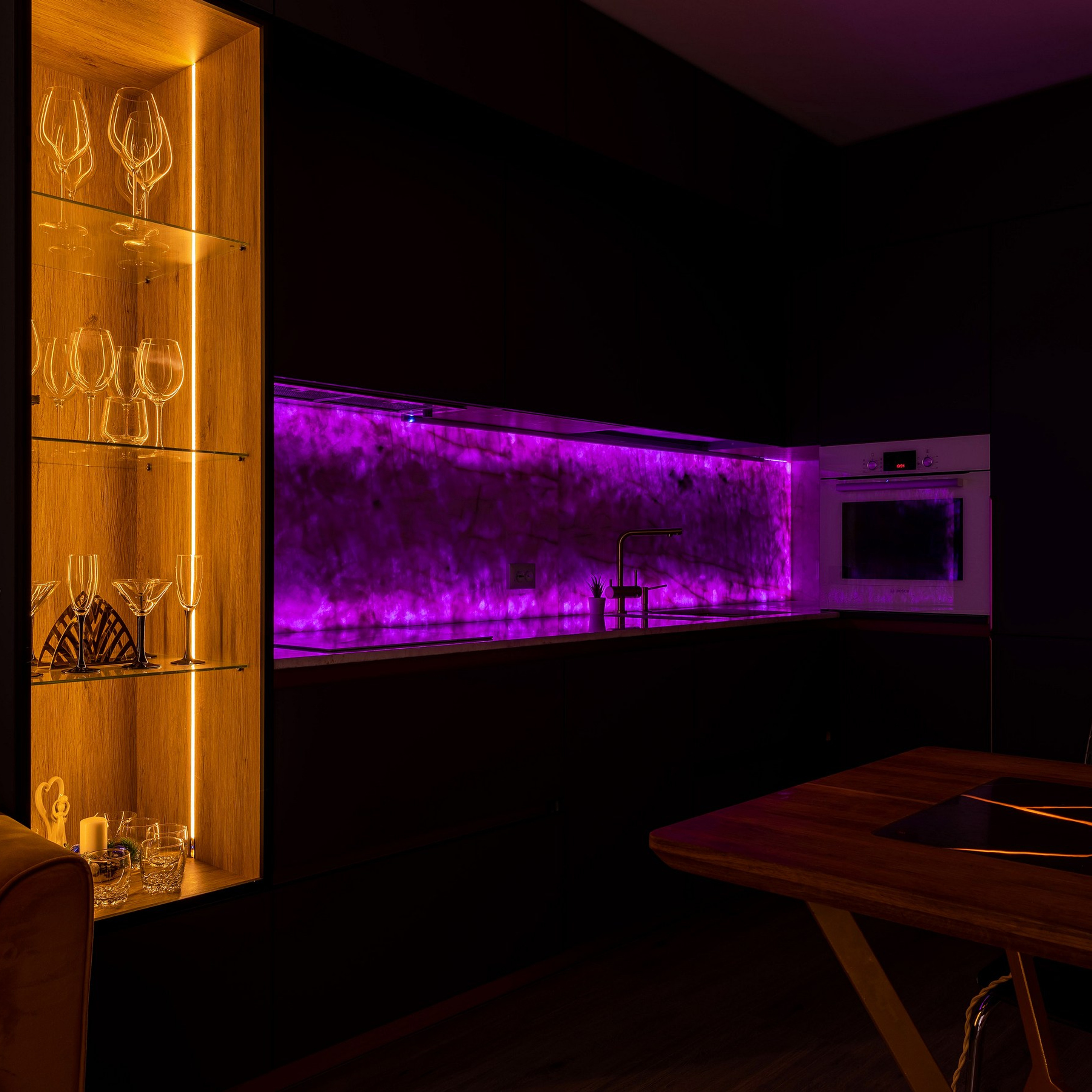 Фотосъёмка кухонного гарнитура и стола. Интерьерный фотограф в Санкт-Петербурге, Ленинградской области и в Москве Николай Щербаков