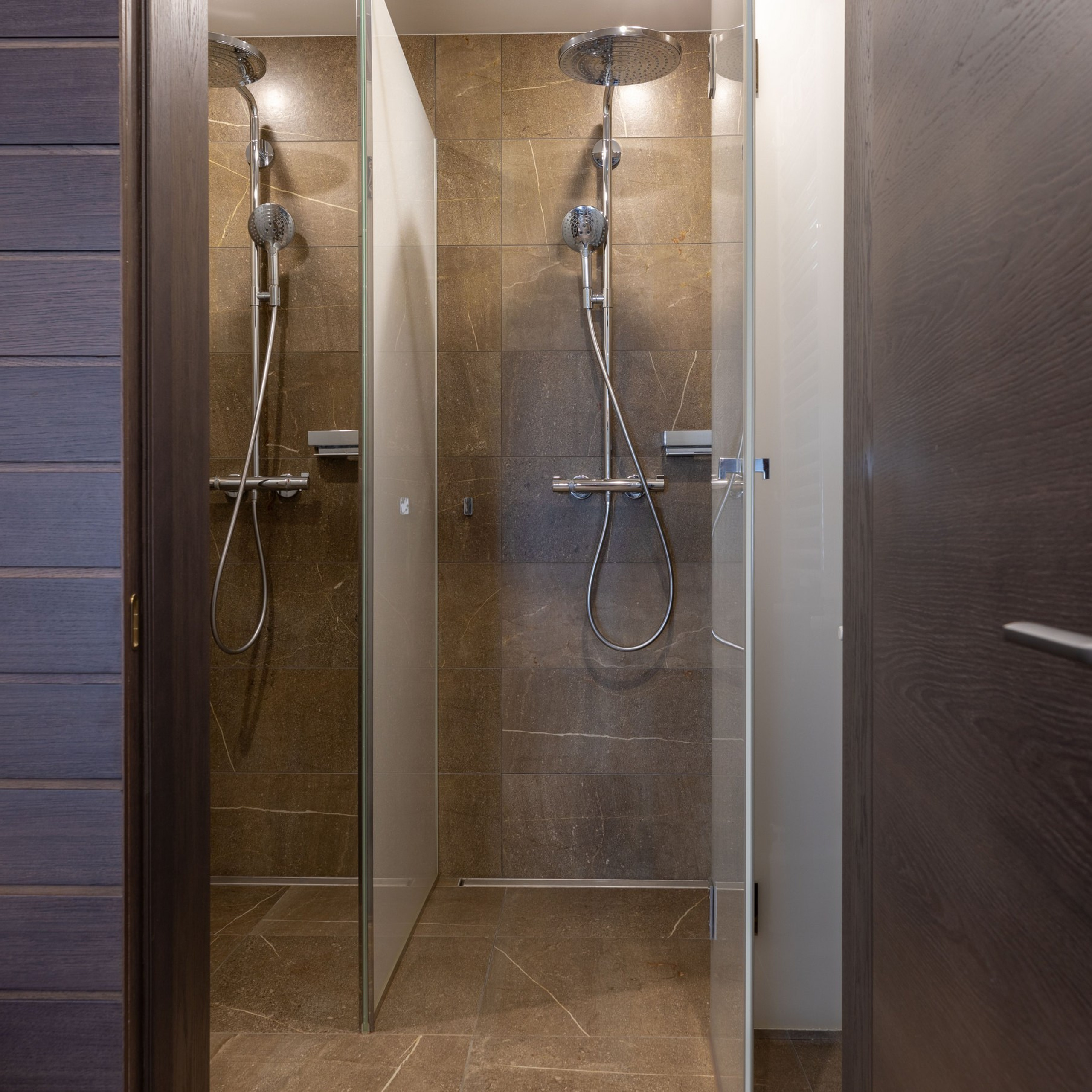 Дом для продажи в Агалатово. Интерьерный фотограф в Санкт-Петербурге, Ленинградской области и в Москве Николай Щербаков