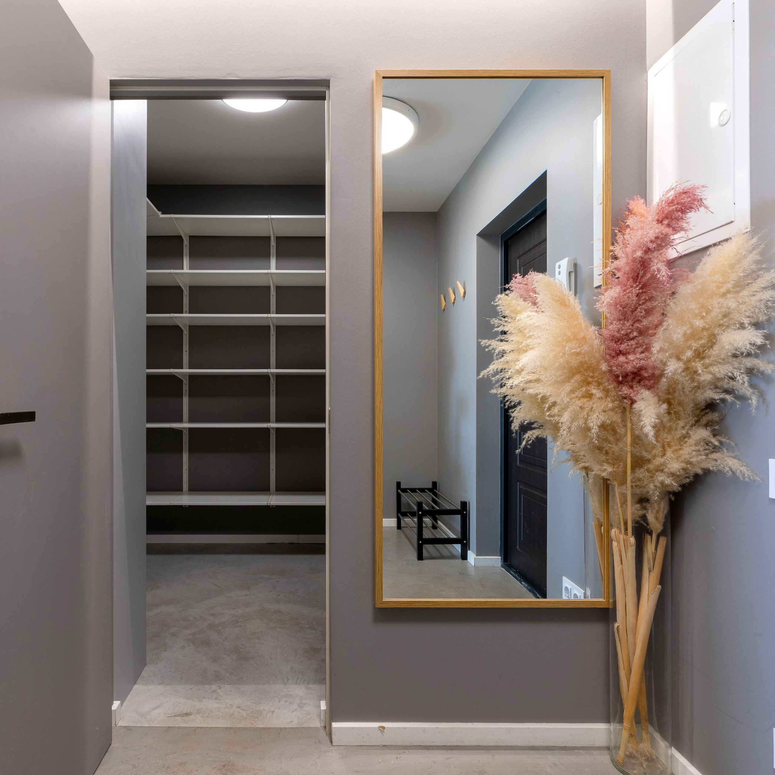 Съёмка 1 ком. кв. на Ушаковской набережной. Интерьерный фотограф в Санкт-Петербурге, Ленинградской области и в Москве Николай Щербаков