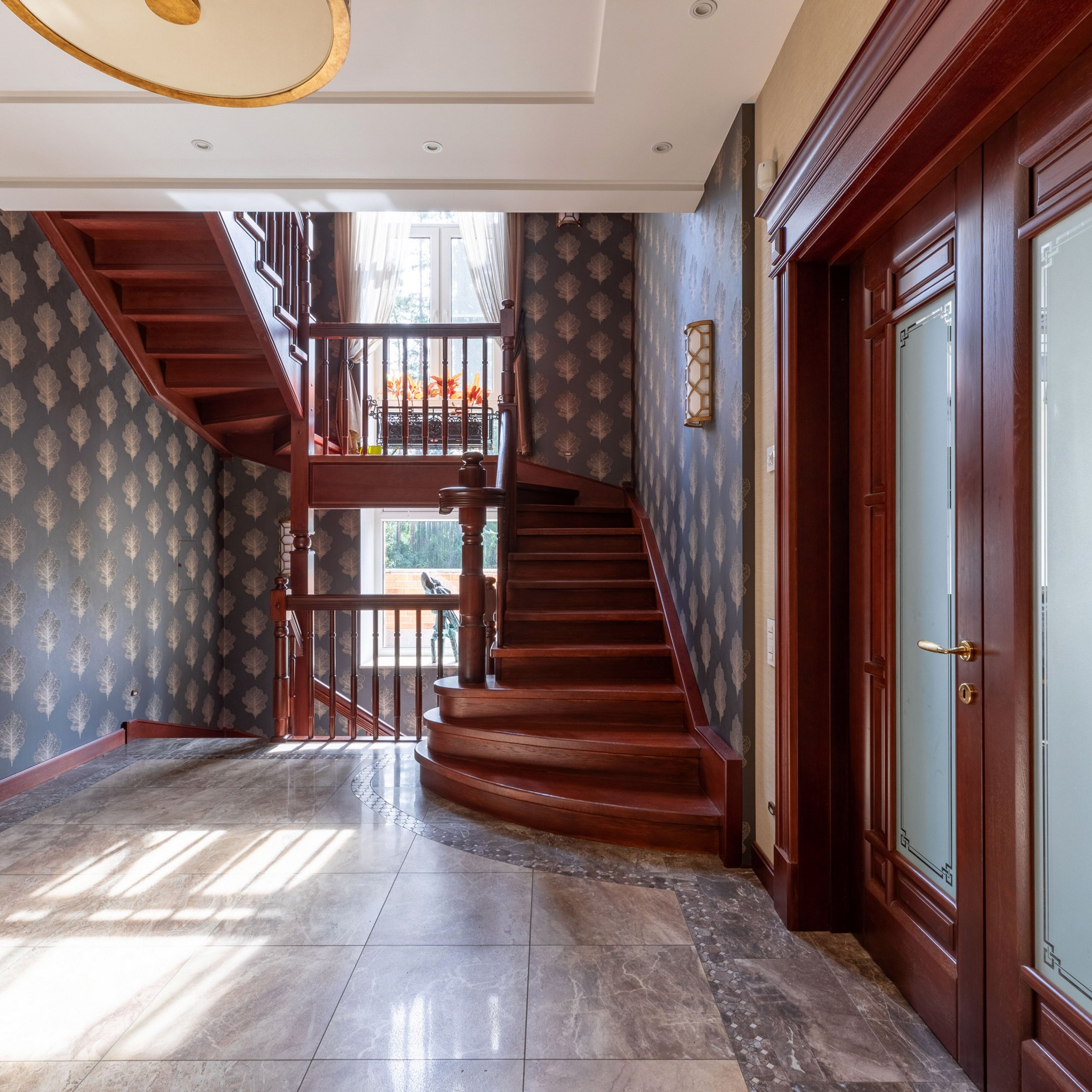 Дом для продажи в Агалатово. Интерьерный фотограф в Санкт-Петербурге, Ленинградской области и в Москве Николай Щербаков