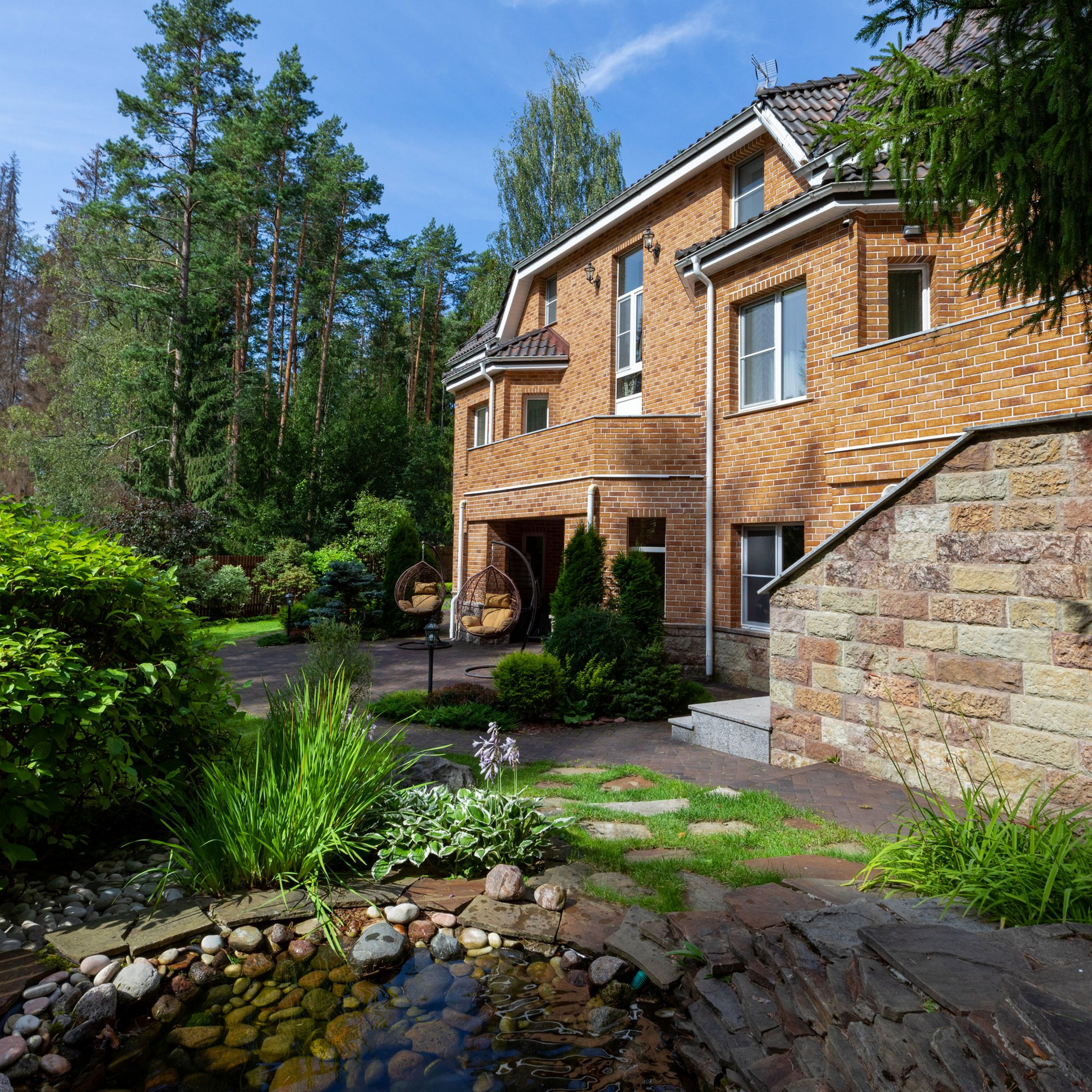 Дом для продажи в Агалатово. Интерьерный фотограф в Санкт-Петербурге, Ленинградской области и в Москве Николай Щербаков