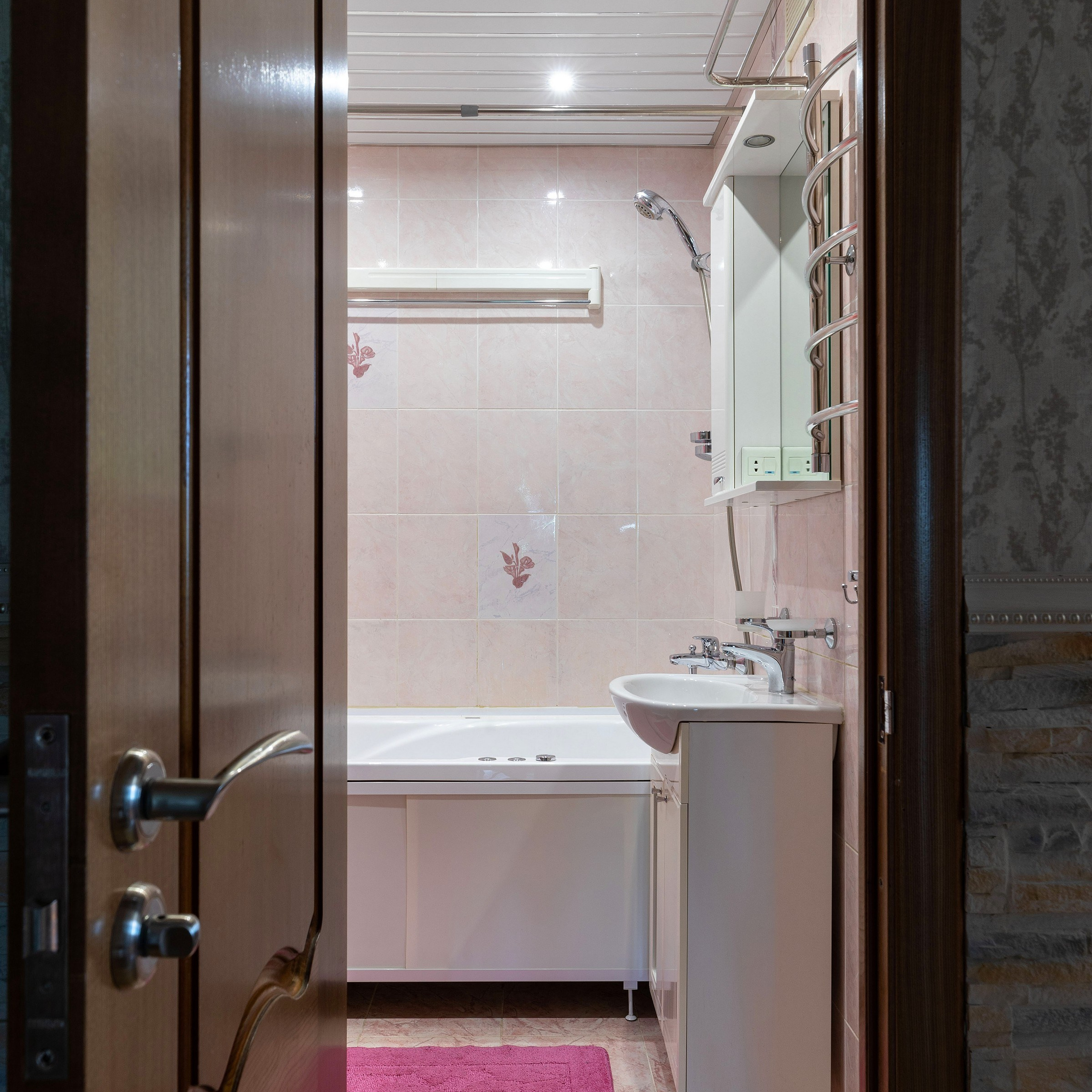 Съёмка 2-ух. ком. кв. на ул. Коммуны. Интерьерный фотограф в Санкт-Петербурге, Ленинградской области и в Москве Николай Щербаков