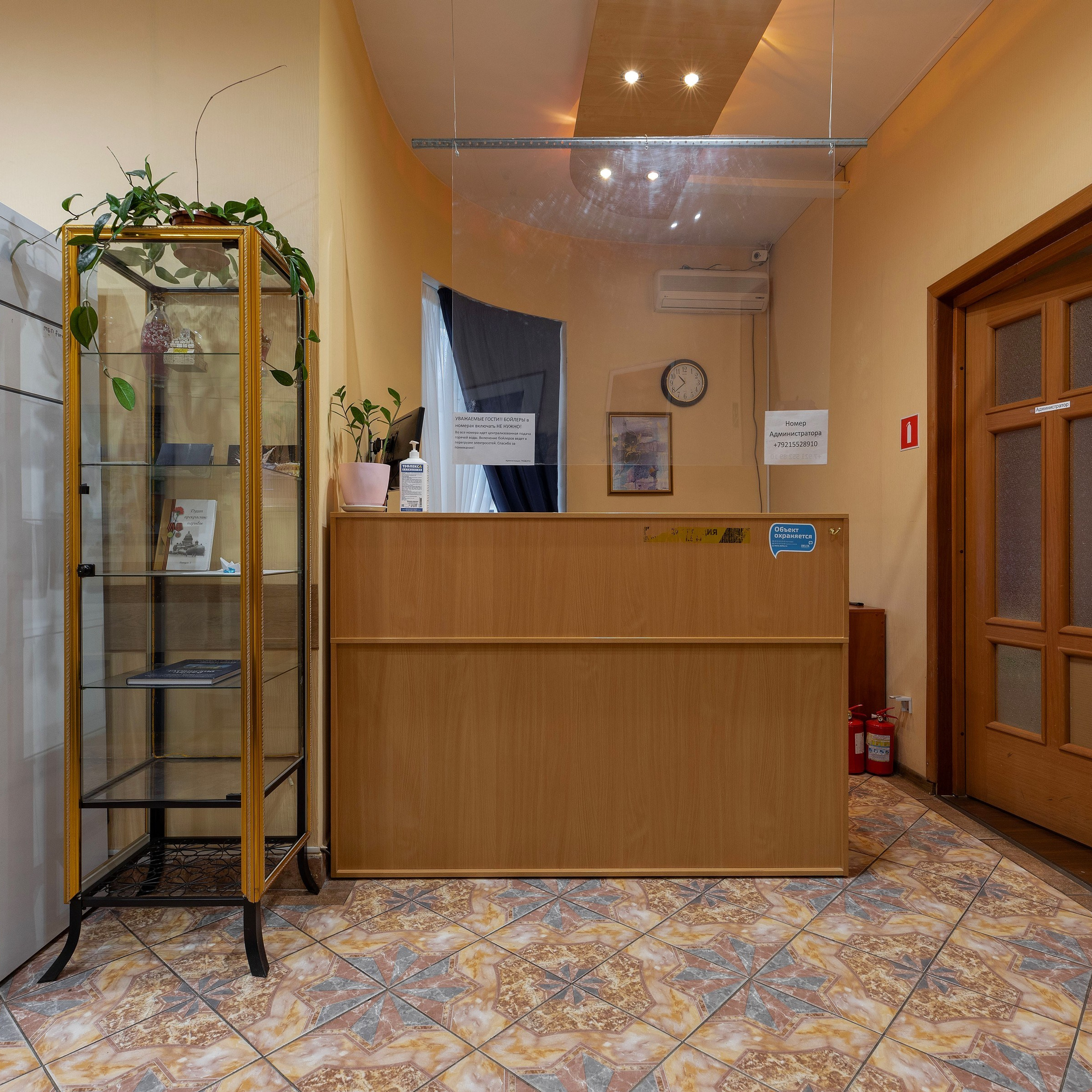 Съёмка студии на Невском проспекте. Интерьерный фотограф в Санкт-Петербурге, Ленинградской области и в Москве Николай Щербаков