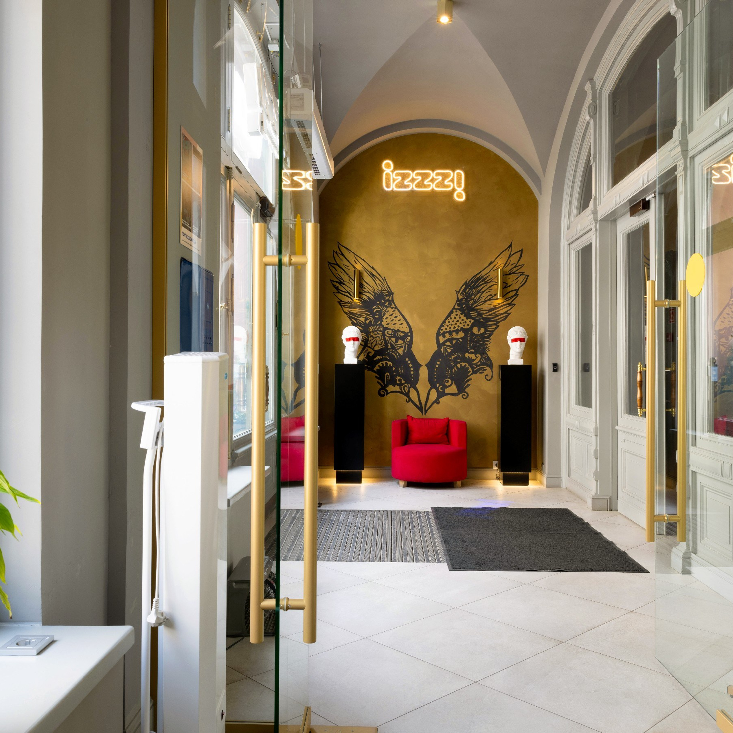 Отель Izzzi на Банковском переулке. Интерьерный фотограф в Санкт-Петербурге, Ленинградской области и в Москве Николай Щербаков