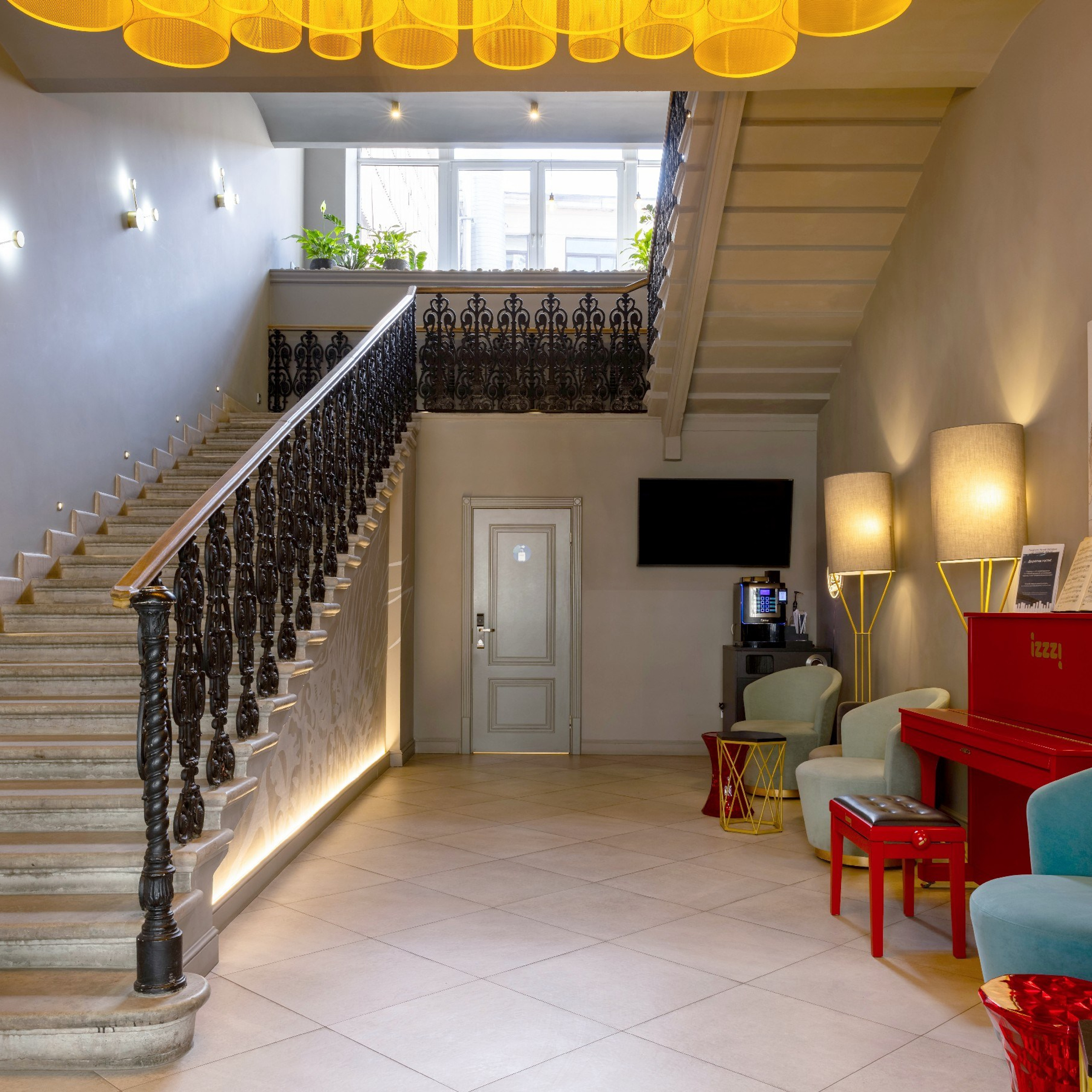 Отель Izzzi на Банковском переулке. Интерьерный фотограф в Санкт-Петербурге, Ленинградской области и в Москве Николай Щербаков