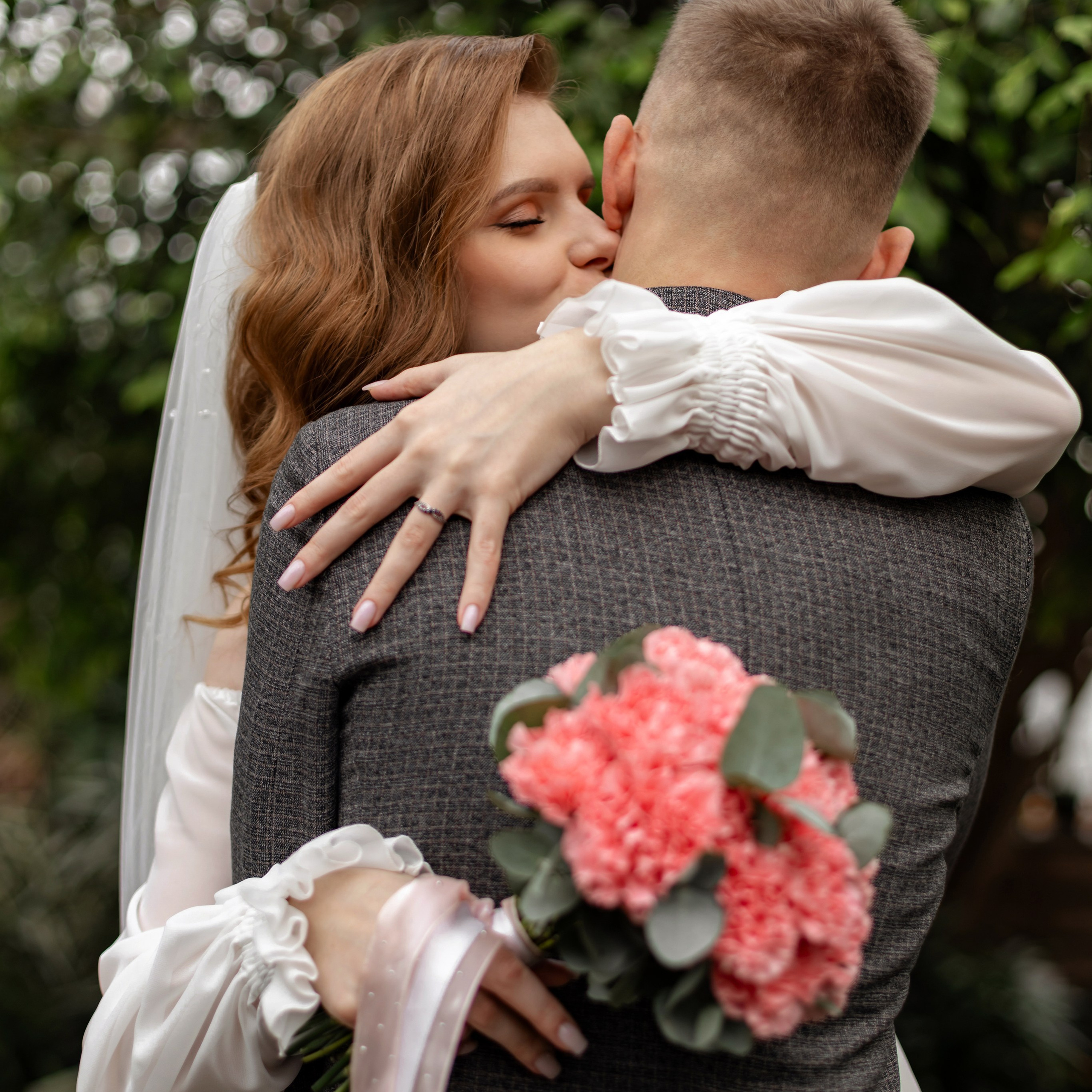 Отзывы невест о свадебной съемке. Свадебный и портретный фотограф в Санкт-Петербурге Надежда Чечулина