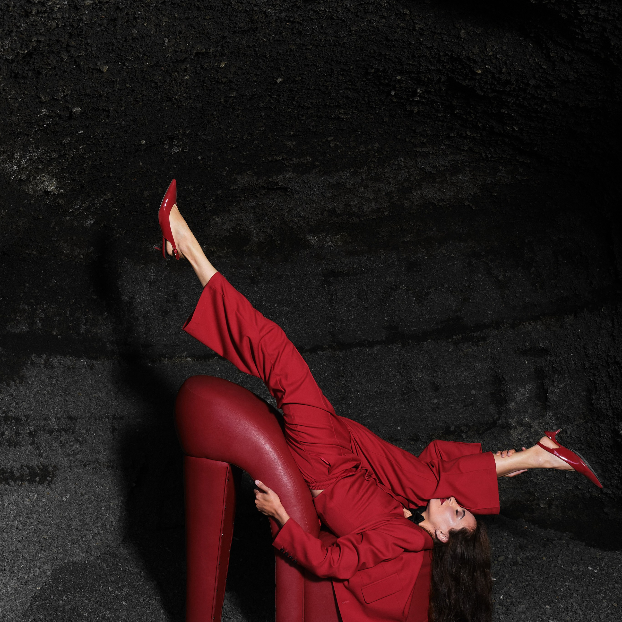 RED ON BLACK