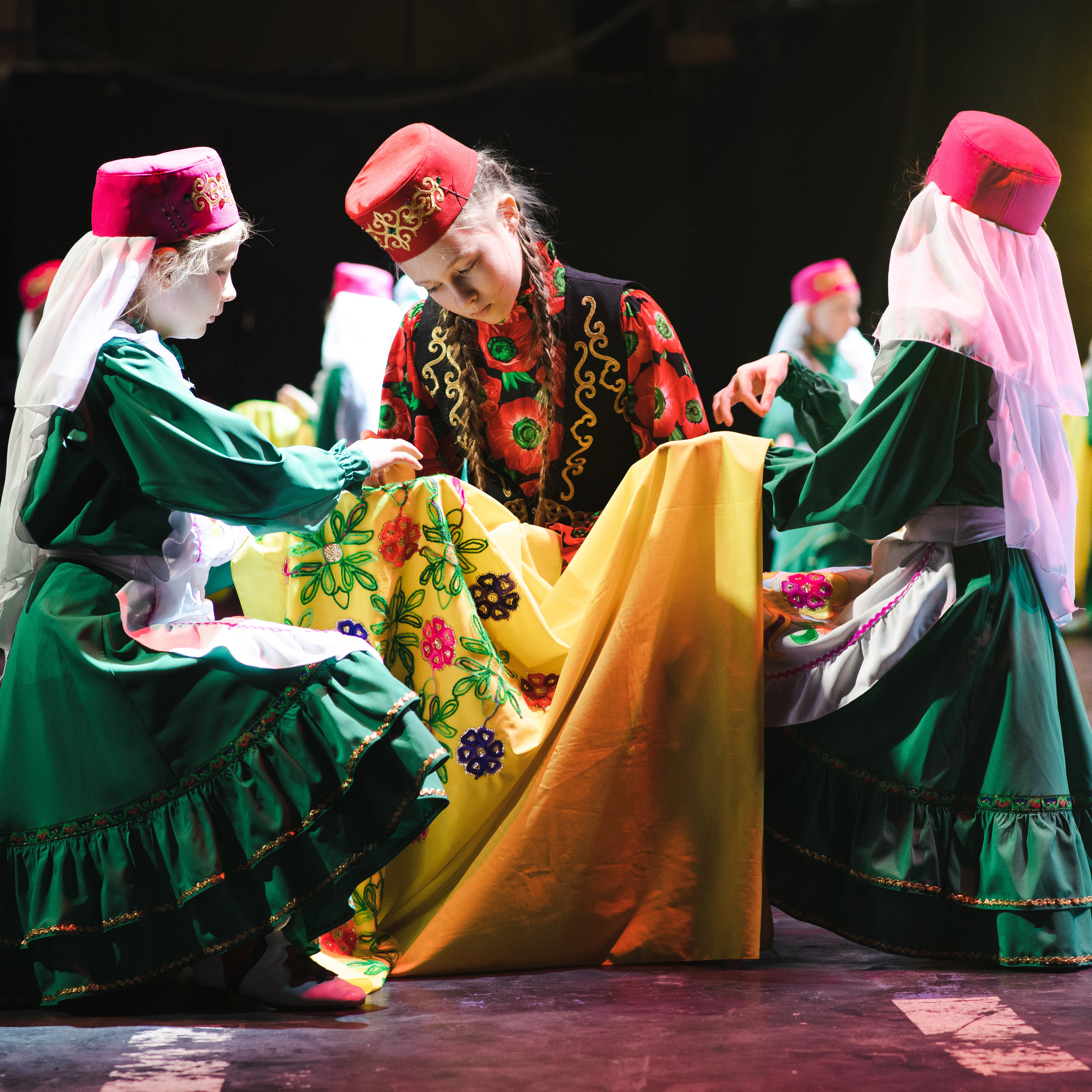 «Гора самоцветов», Ликование