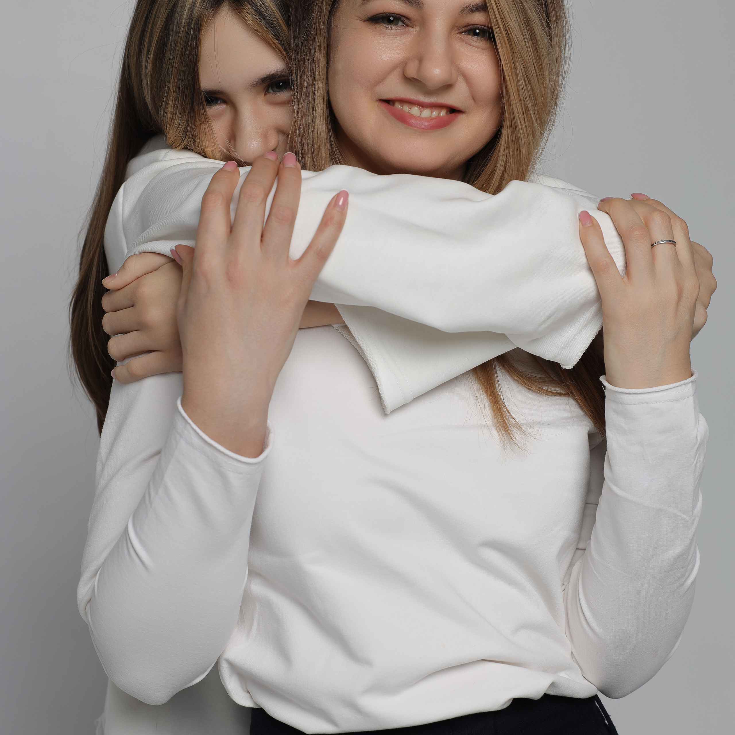 Оля с дочкой