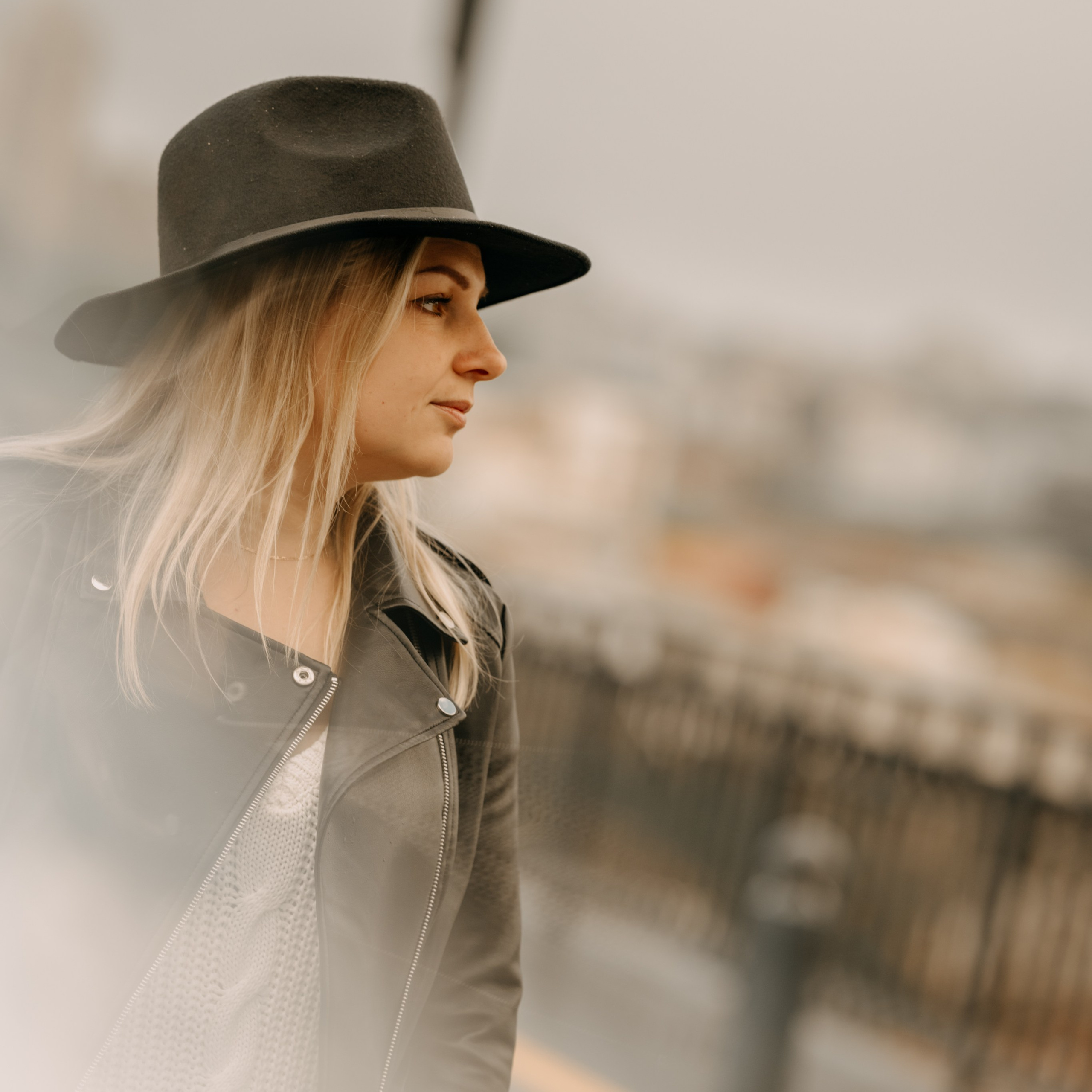 FEEDBACK. Anastasiia Antoniuk portrait, family and couple photographer, Portugal