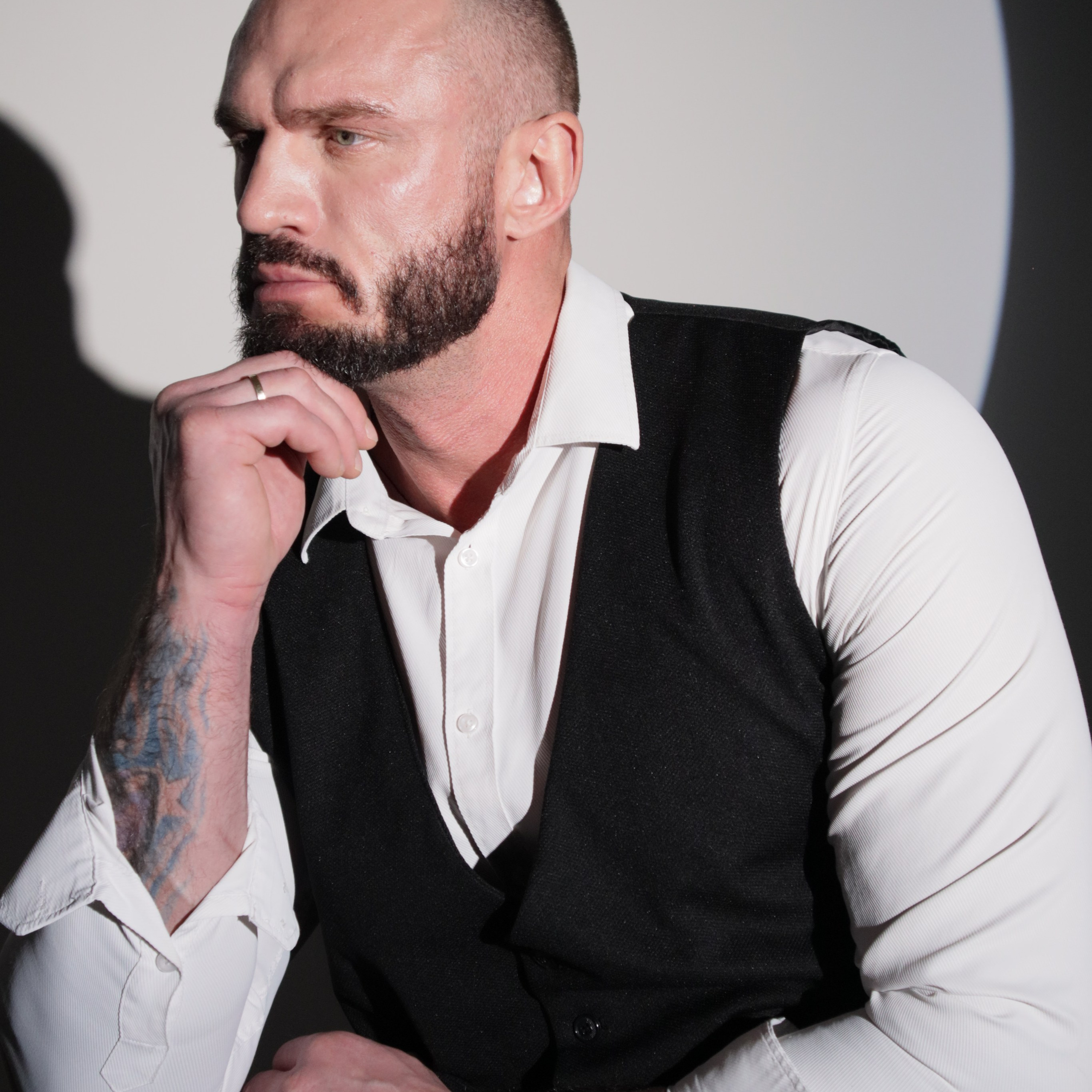 Джеймс Бонд. Anna Kravts — свадебный и семейный фотограф в Москве. Контакты: +7 (915) 178-34-04 Anna Kravts