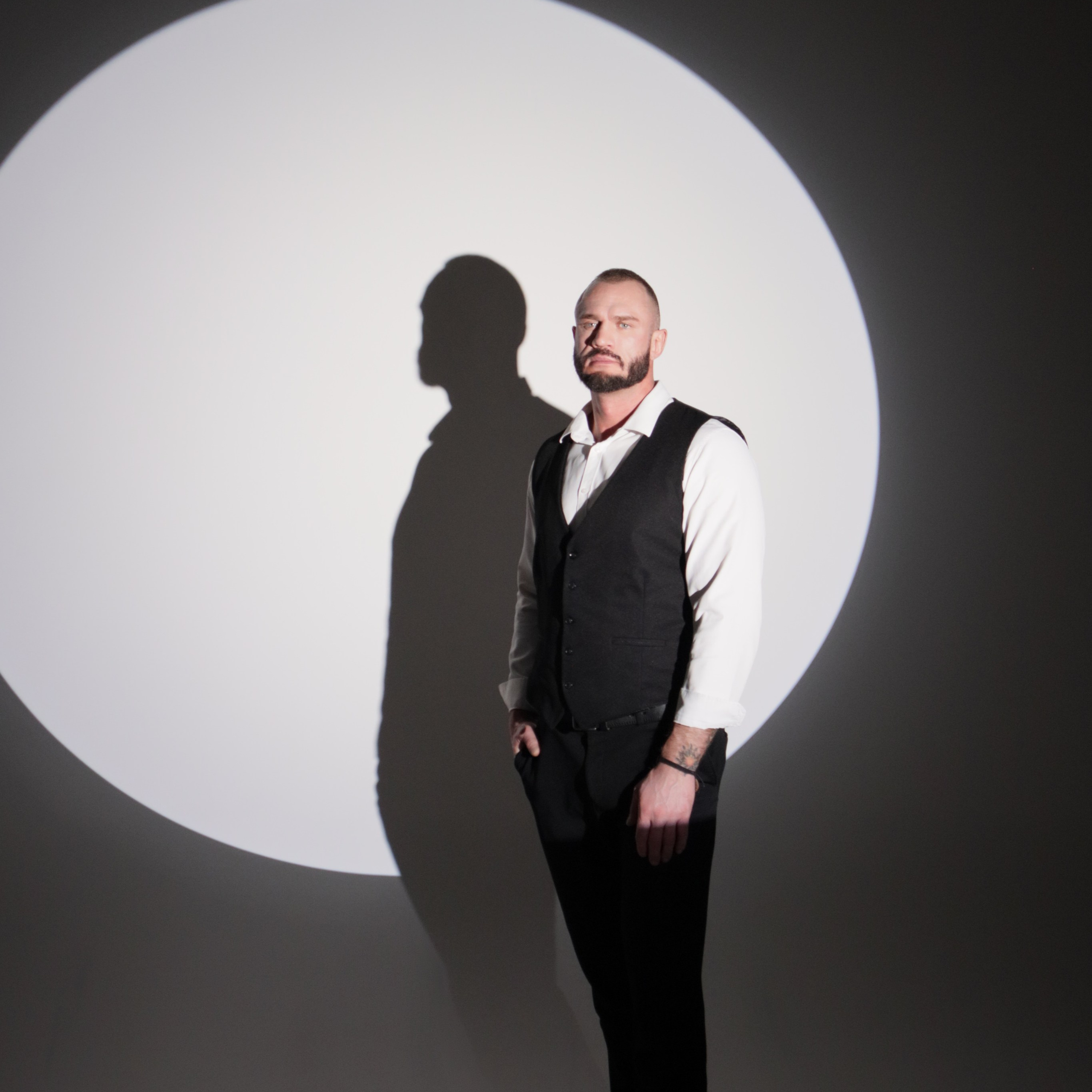 Джеймс Бонд. Anna Kravts — свадебный и семейный фотограф в Москве. Контакты: +7 (915) 178-34-04 Anna Kravts