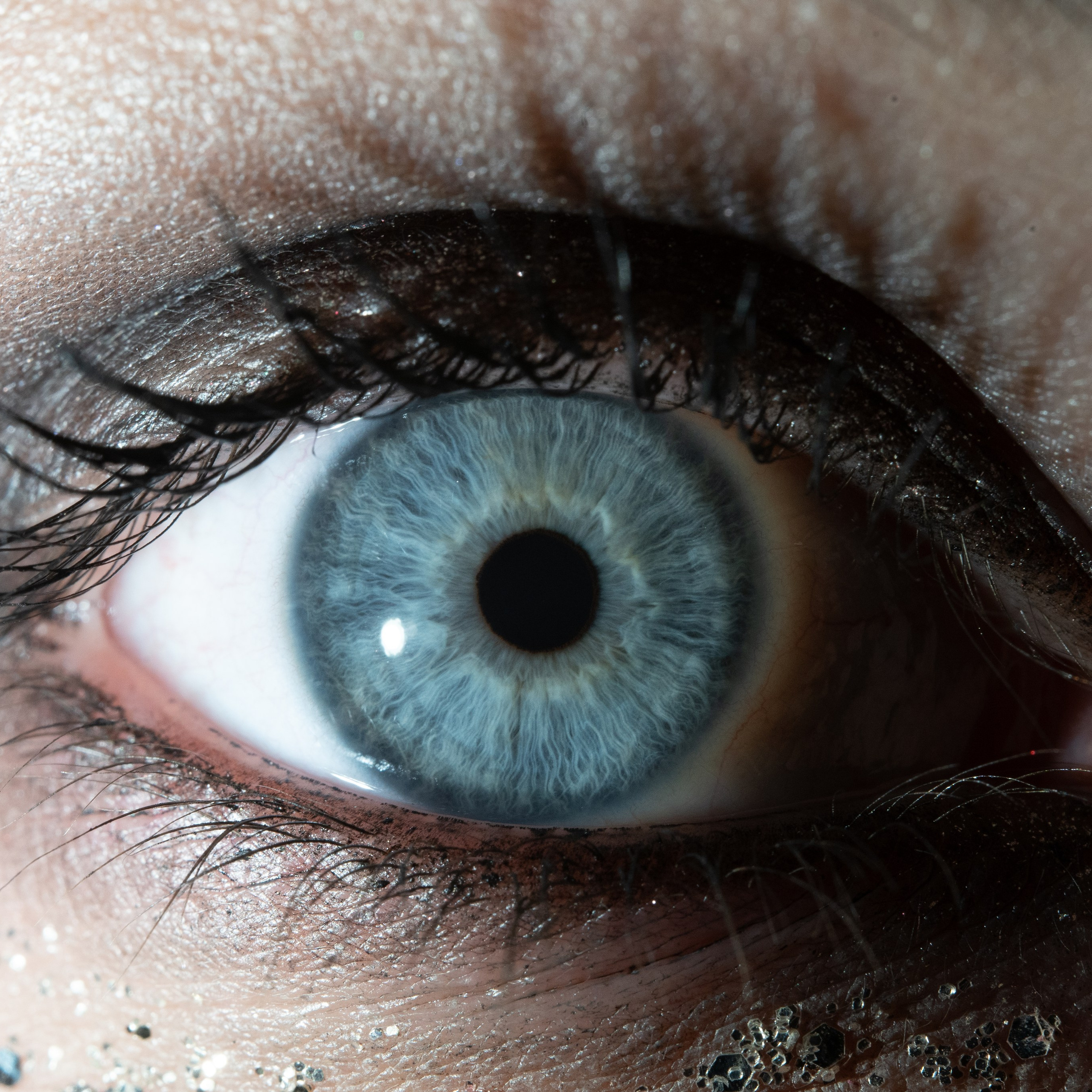 Фотография макро радужки глаза, Севастополь, Ojo Art , фото студия радужки глаза в Крыму, Севастополь 