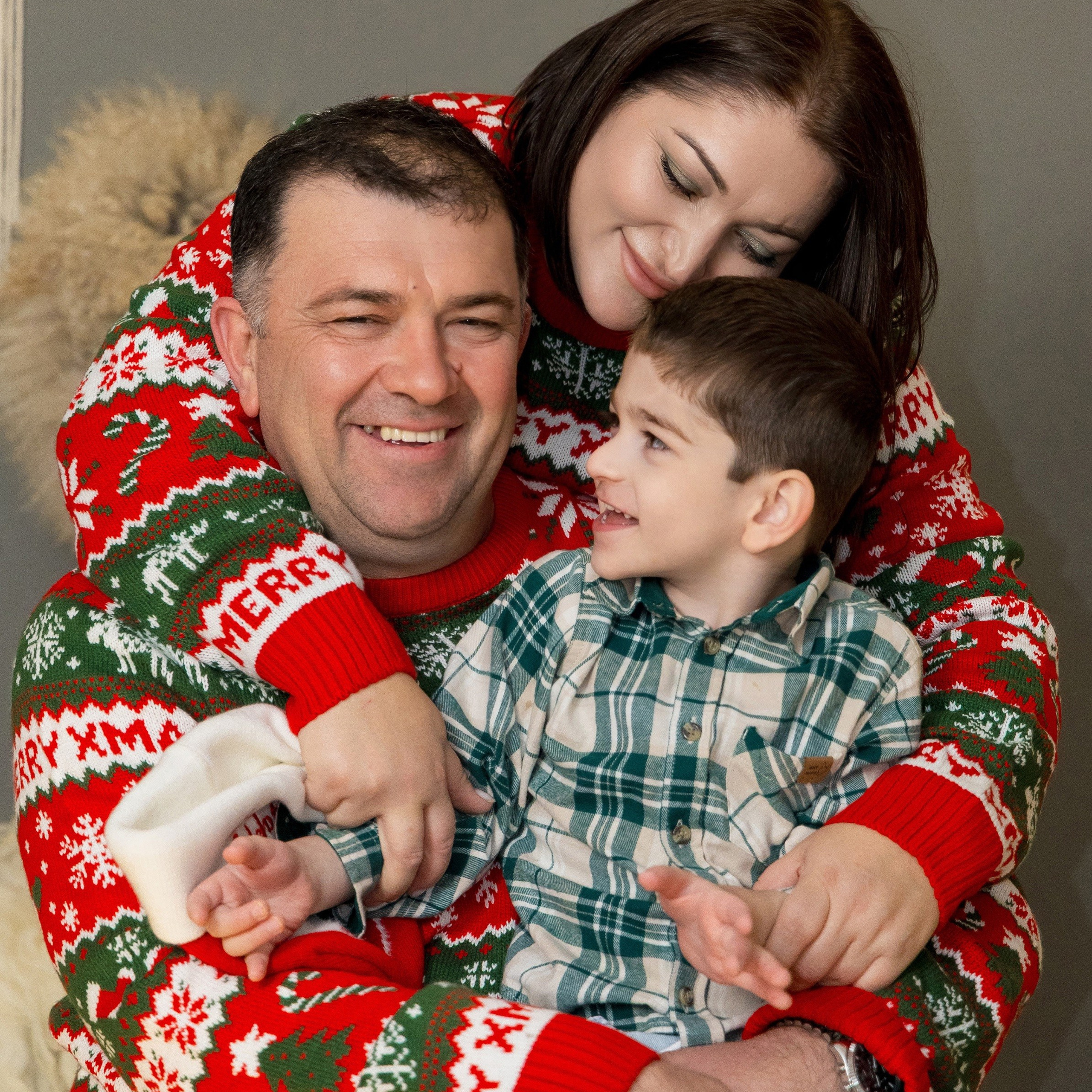 Амина с&nbsp;семьёй