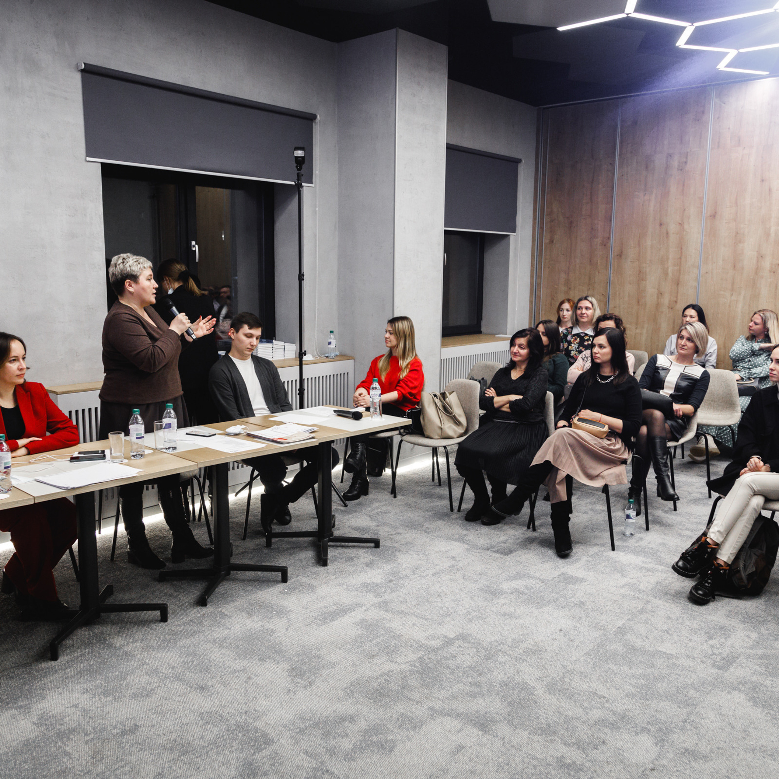 Отзывы о работе бизнес фотографа Александра Рощина. Бизнес фотограф в Новосибирске Александр Рощин