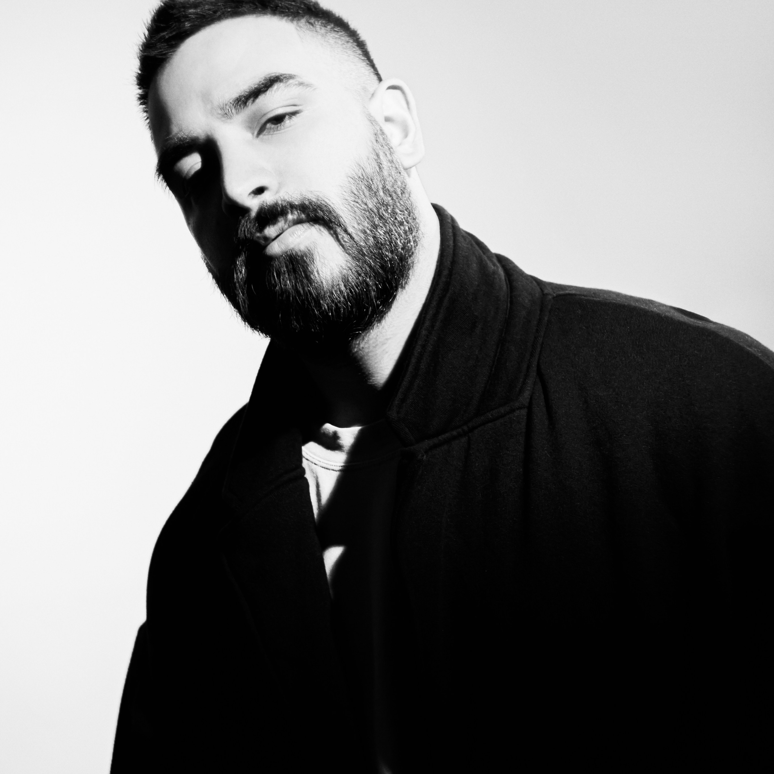 Nawar / Business portrait