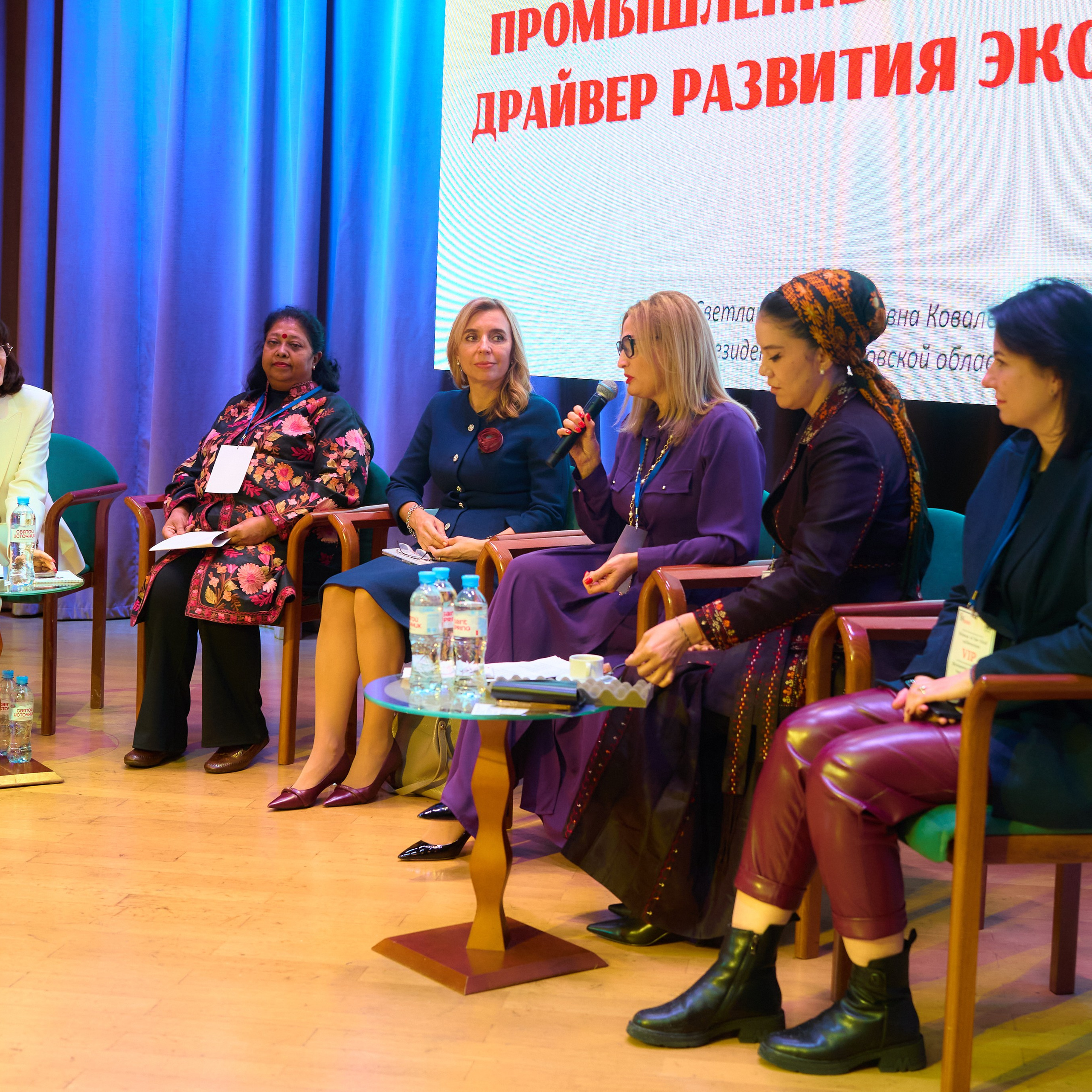 Съёмка мероприятий и конференций. Фотограф Петр Анисимов