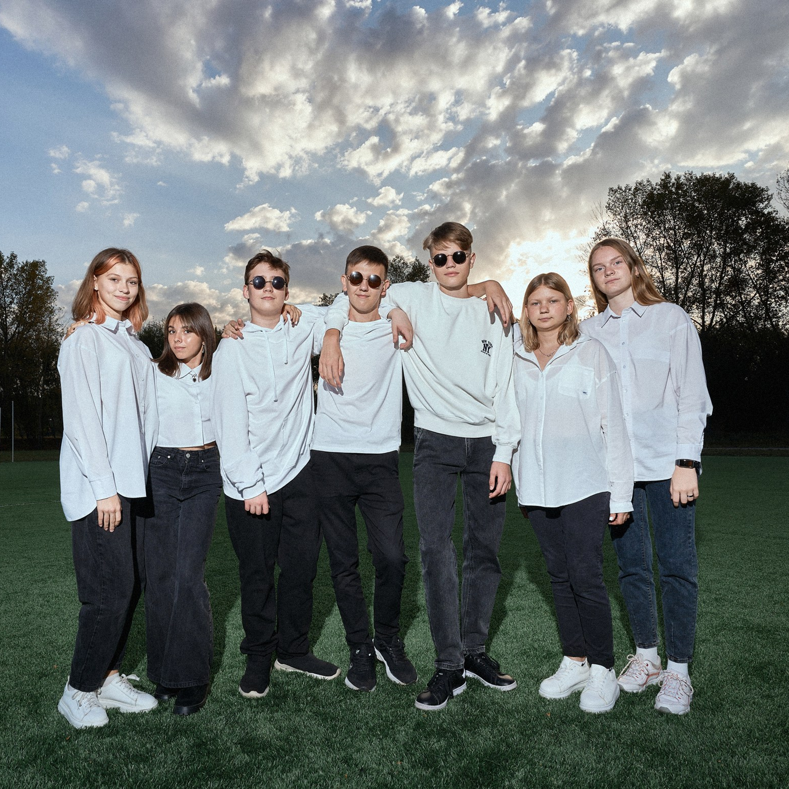 Групповые и общие фото выпускников