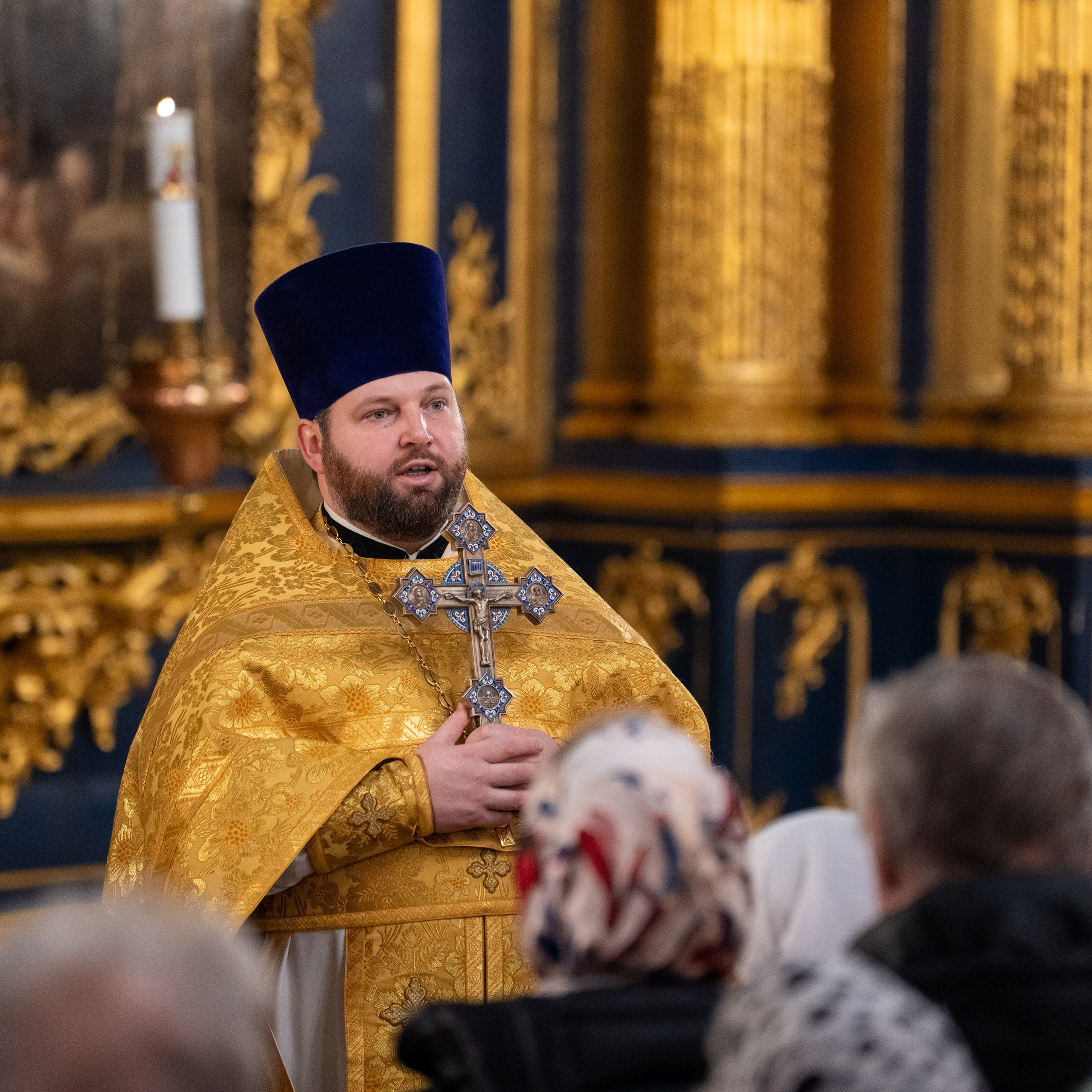 Божественная литургия в Николо-Богоявленском морском соборе. НИКОЛО-БОГОЯВЛЕНСКИЙ МОРСКОЙ СОБОР