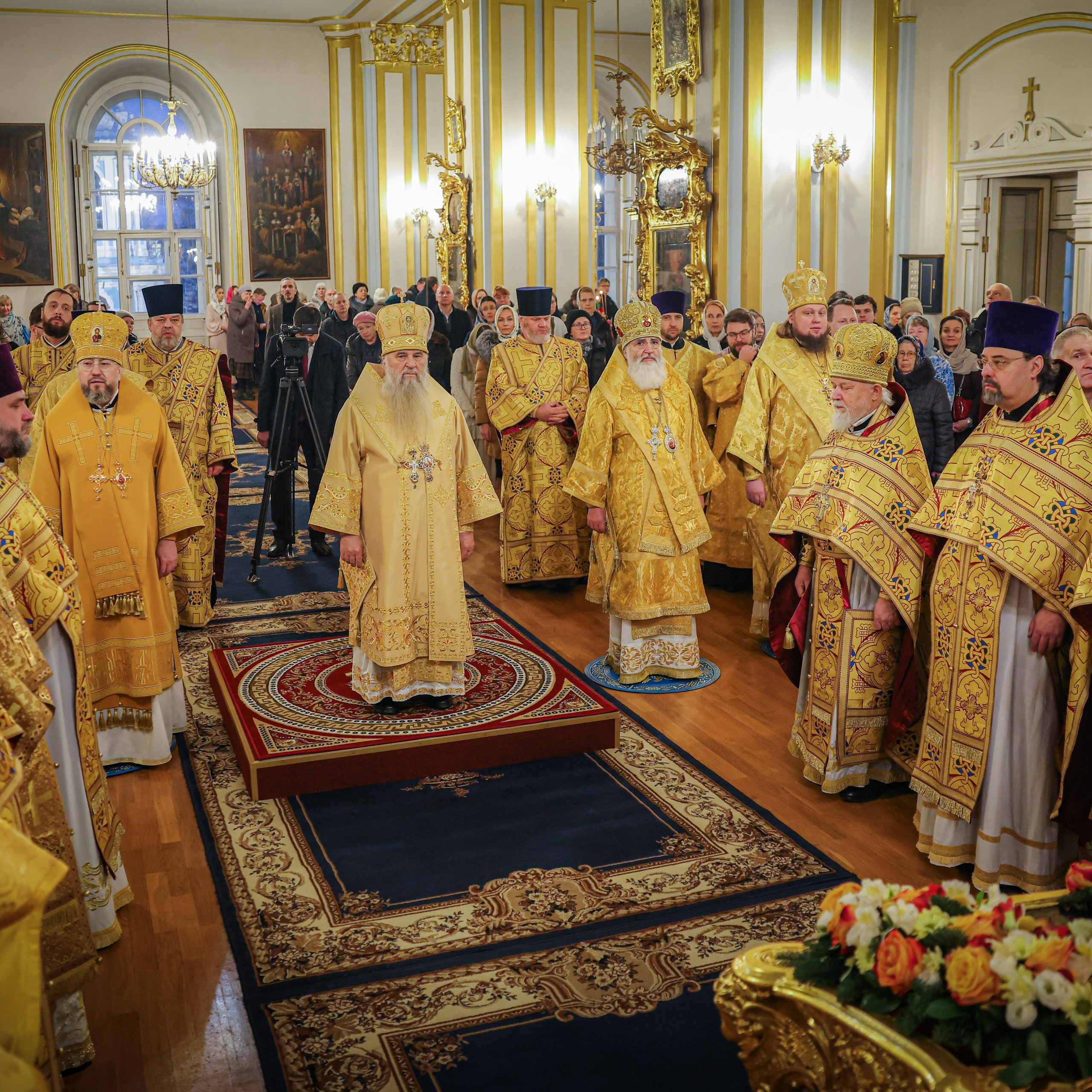 Божественная литургия в Николо-Богоявленском морском соборе. НИКОЛО-БОГОЯВЛЕНСКИЙ МОРСКОЙ СОБОР