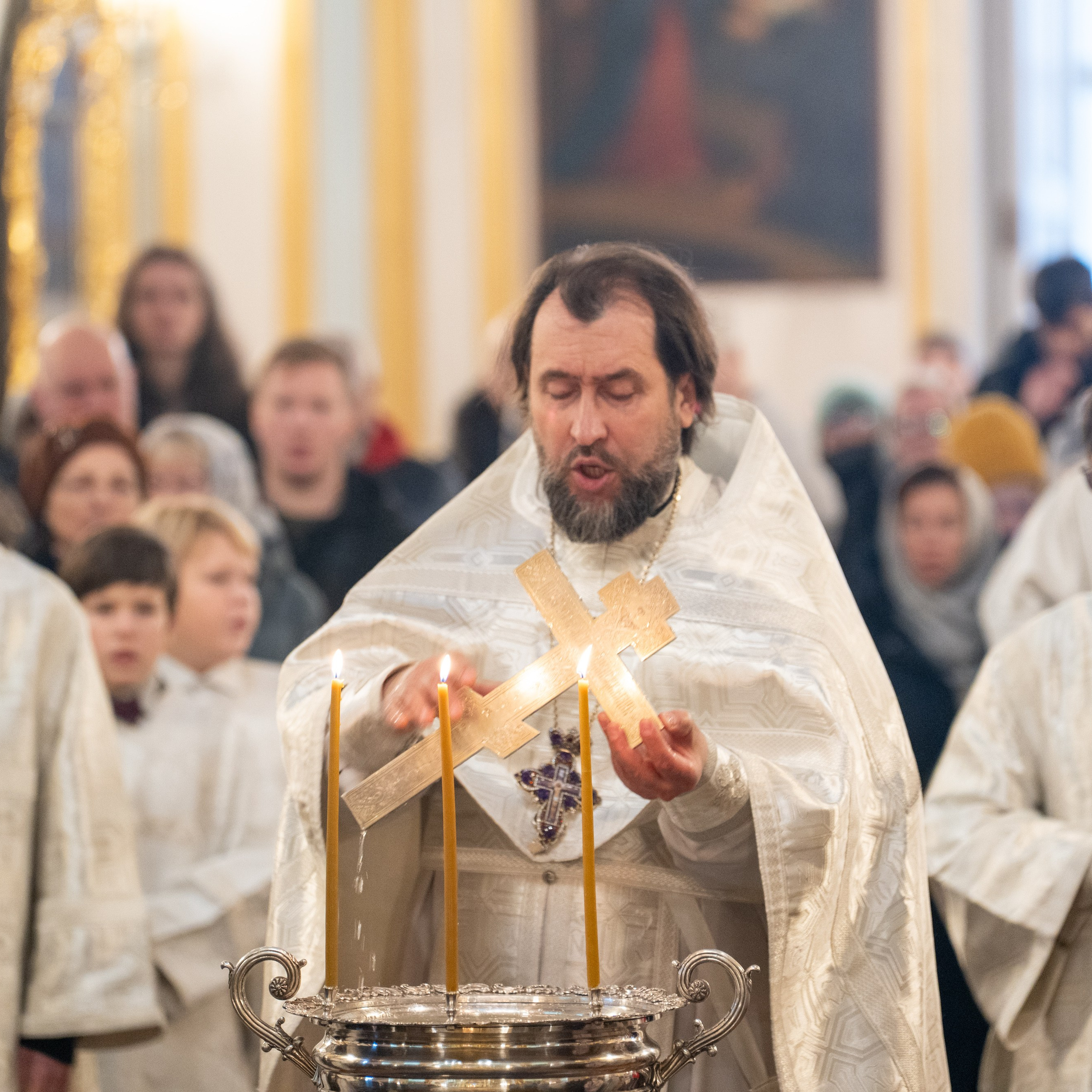 Божественная литургия в Николо-Богоявленском морском соборе. НИКОЛО-БОГОЯВЛЕНСКИЙ МОРСКОЙ СОБОР