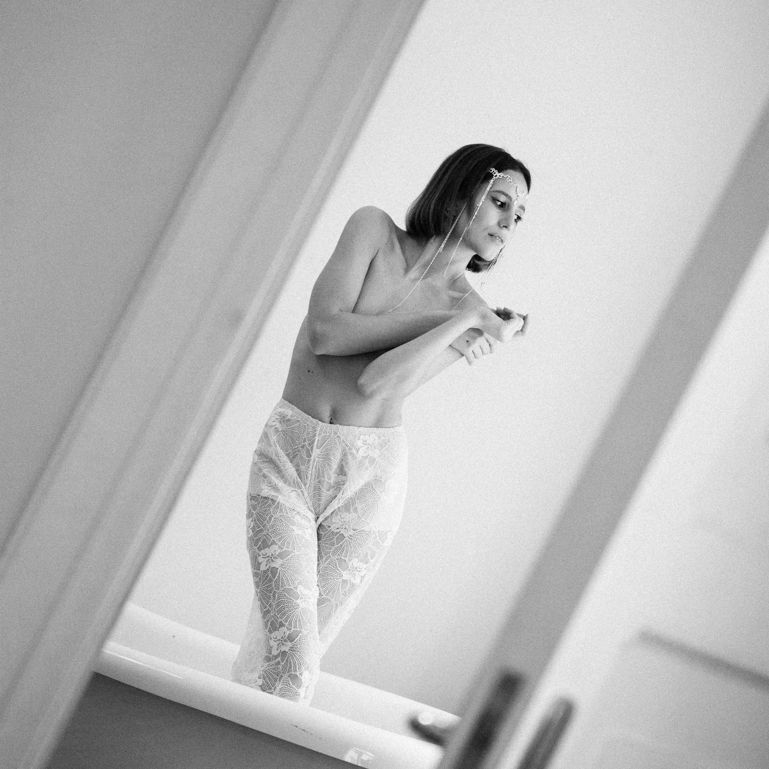 Свадебная фотосессия 14 февраля в студии вместо отеля. Свадебный фотограф Москва Москвовская область Санкт-Петербург