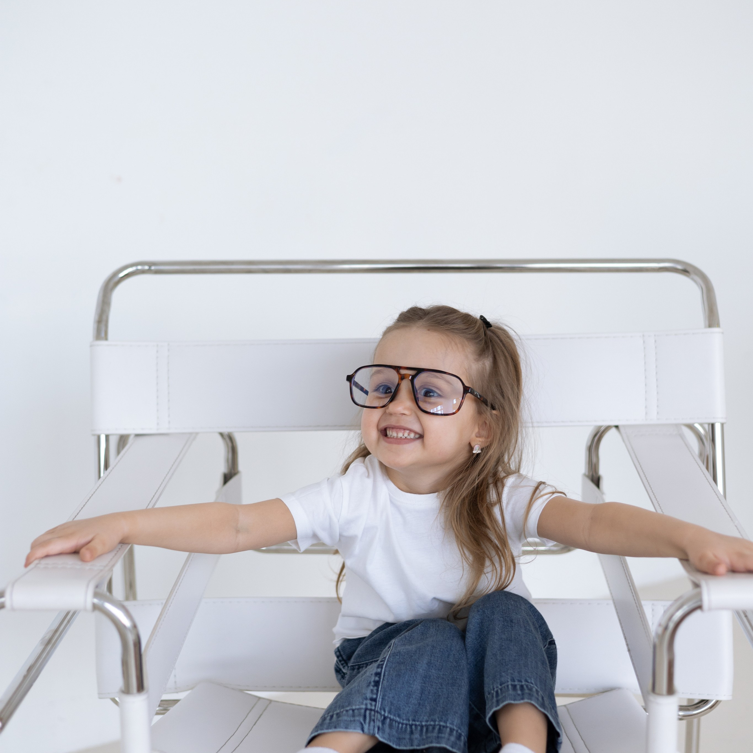 Фотосессия на 4 года в студии Москва. Свадебный фотограф Москва Москвовская область Санкт-Петербург