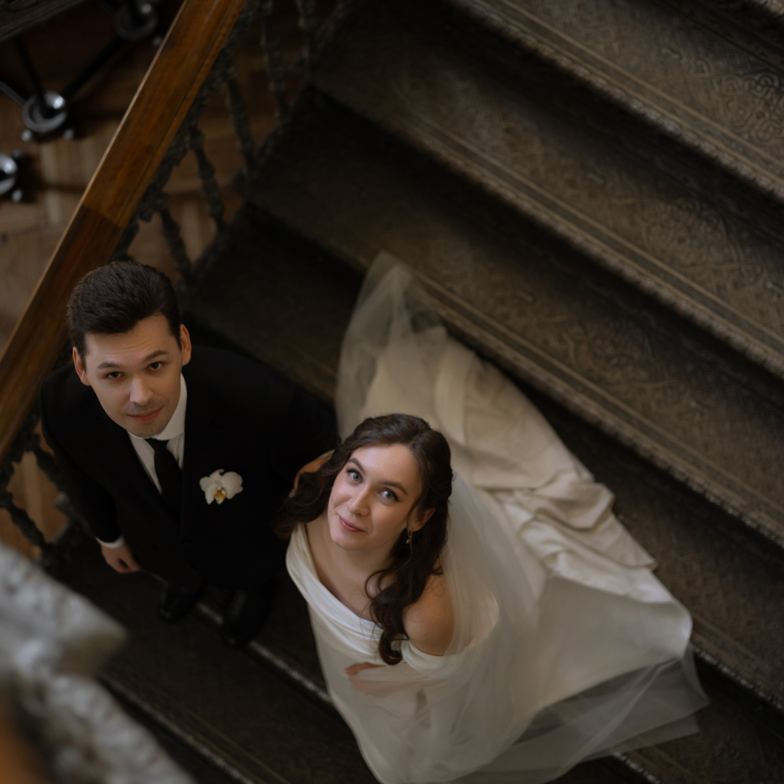 Регисрация брака в Пушкинской библиотеке и камерный свадебный ужин в кругу семьи в ресторане Ривьера. Свадебный фотограф Москва Москвовская область Санкт-Петербург