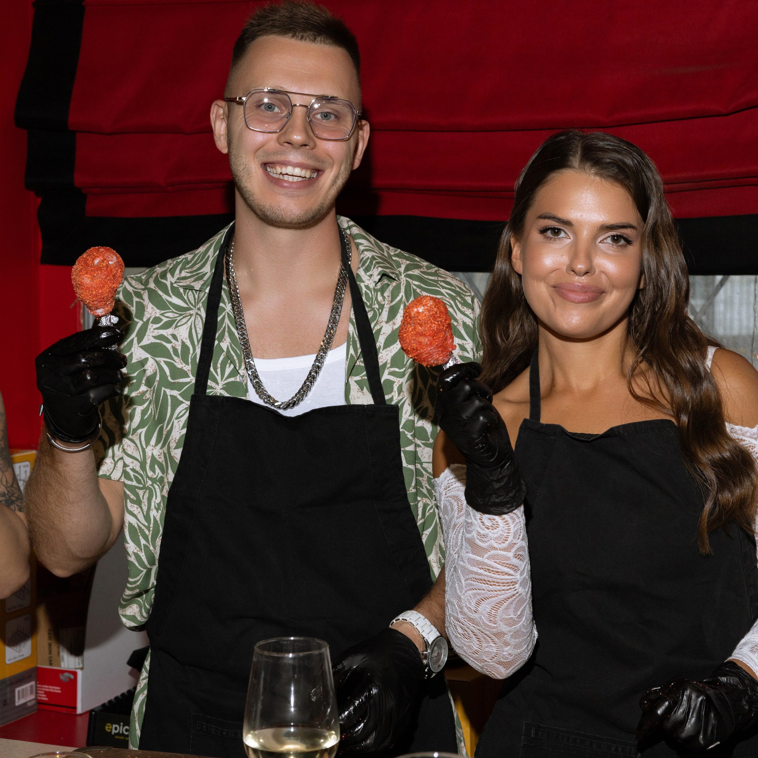 Камерная свадьба в Москве утро в отеле Рихтер регистрация в White studio Royal адреса счастья. Свадебный фотограф Москва Москвовская область Санкт-Петербург