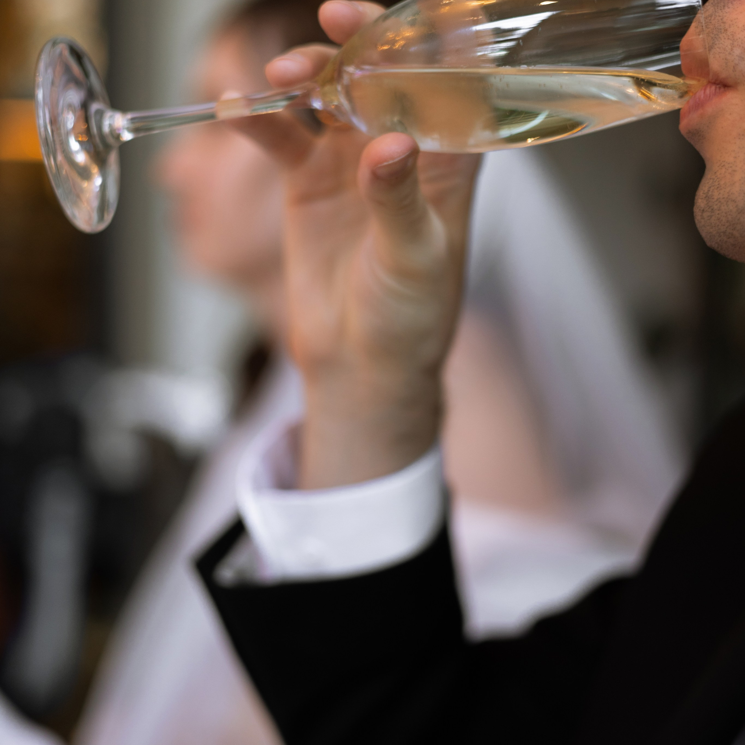 Регисрация брака в Пушкинской библиотеке и камерный свадебный ужин в кругу семьи в ресторане Ривьера. Свадебный фотограф Москва Москвовская область Санкт-Петербург