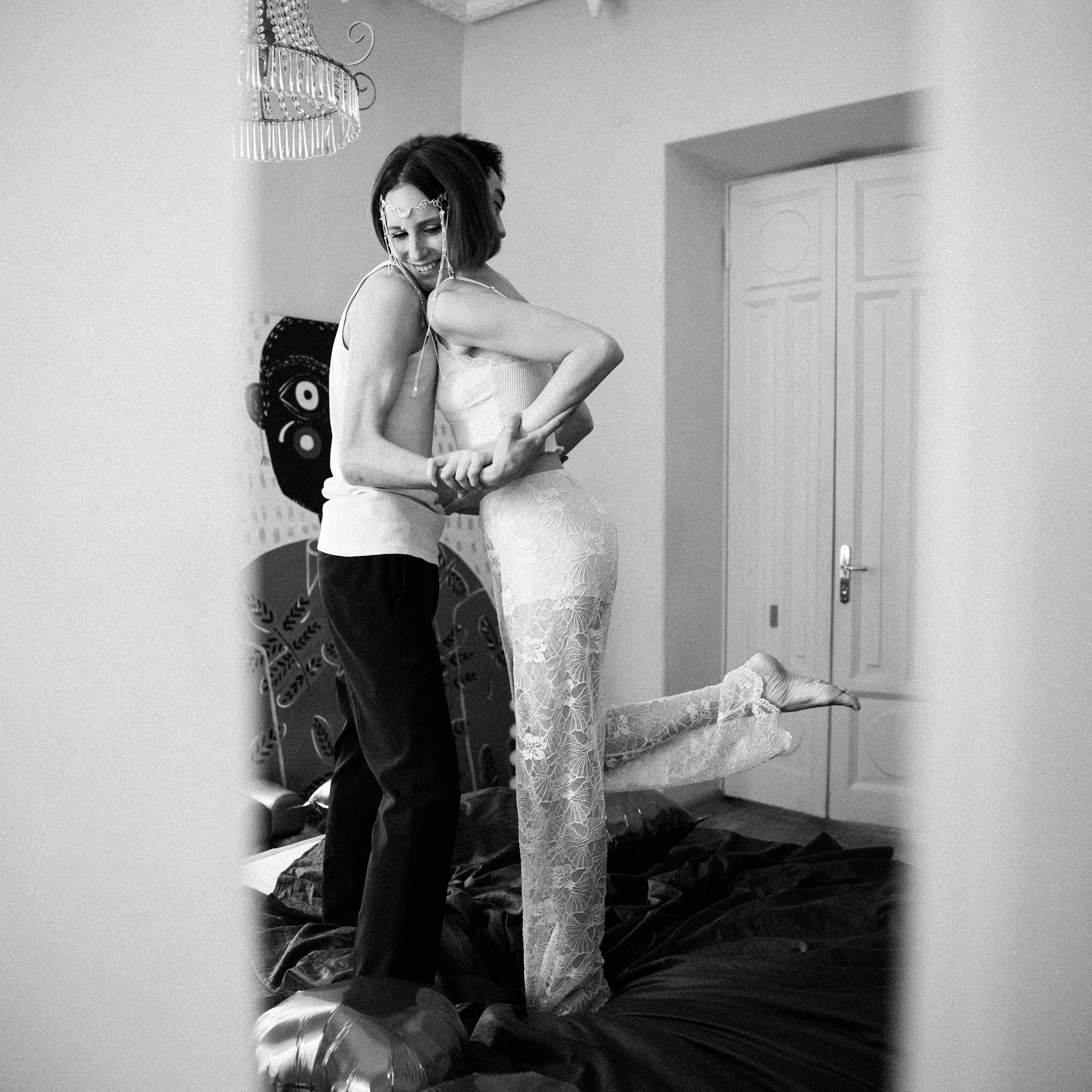 Свадебная фотосессия 14 февраля в студии вместо отеля. Свадебный фотограф Москва Москвовская область Санкт-Петербург