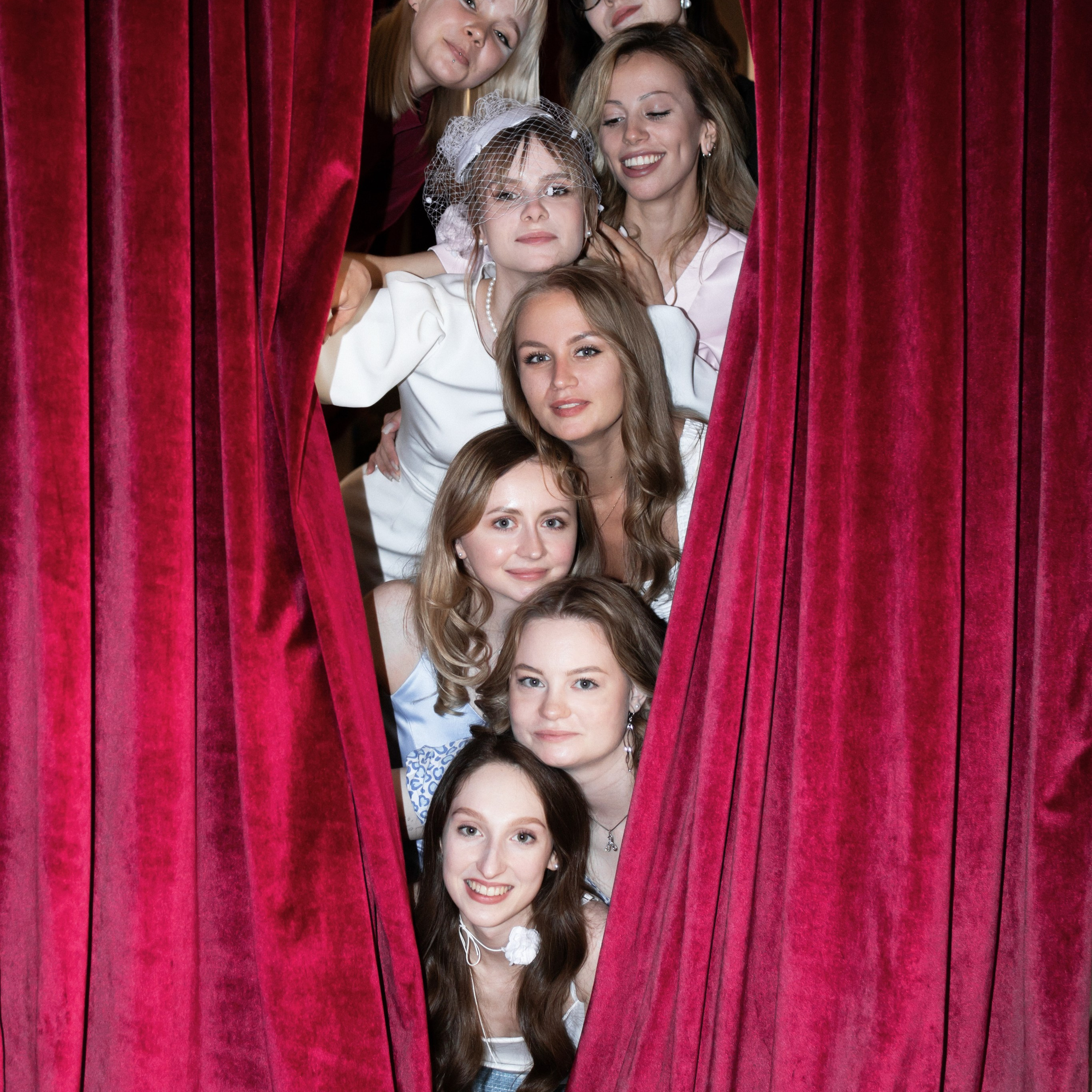 Свадебная фотосессия с банкетом Москва 21kult винтажная свадьба. Свадебный фотограф Москва Москвовская область Санкт-Петербург