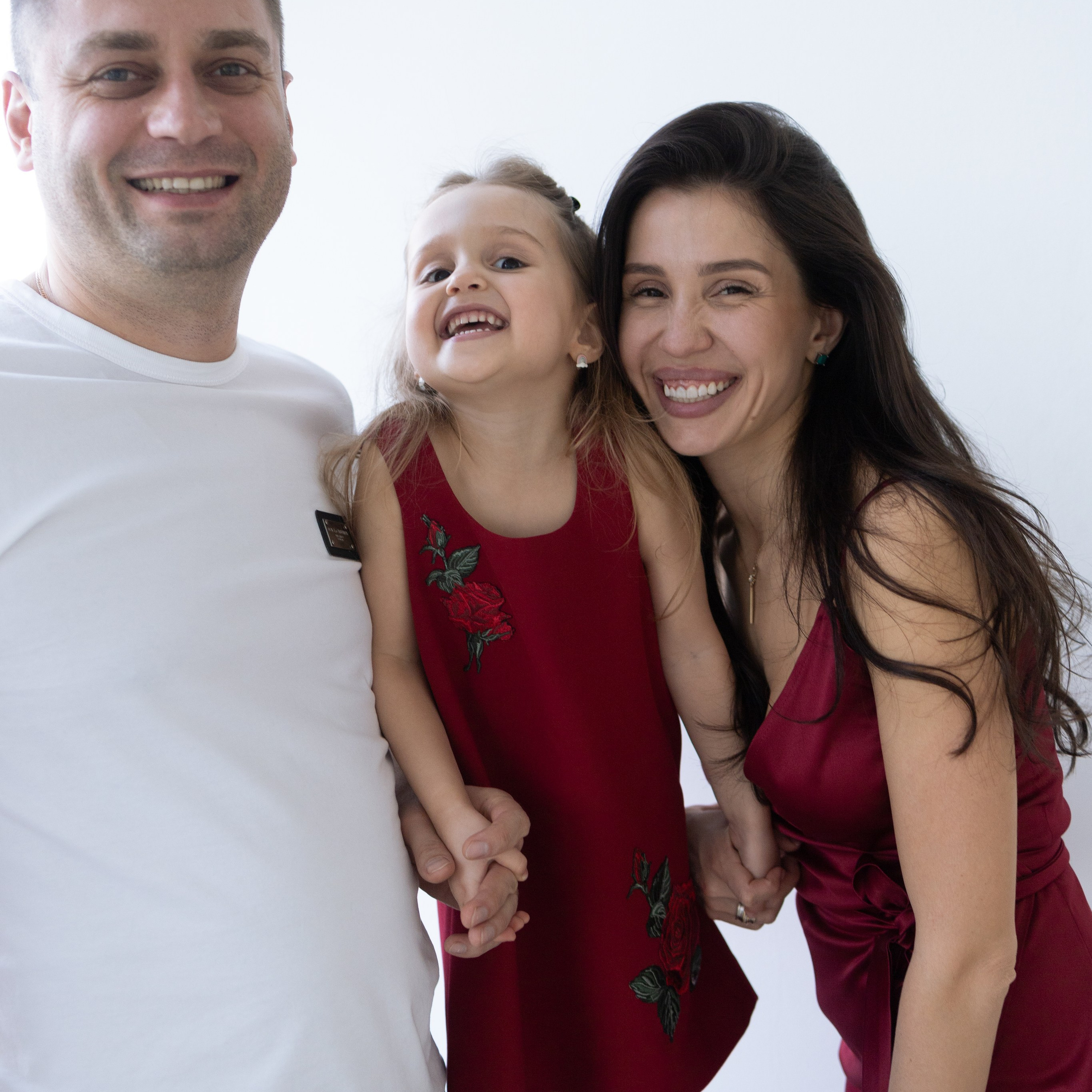 Фотосессия на 4 года в студии Москва. Свадебный фотограф Москва Москвовская область Санкт-Петербург