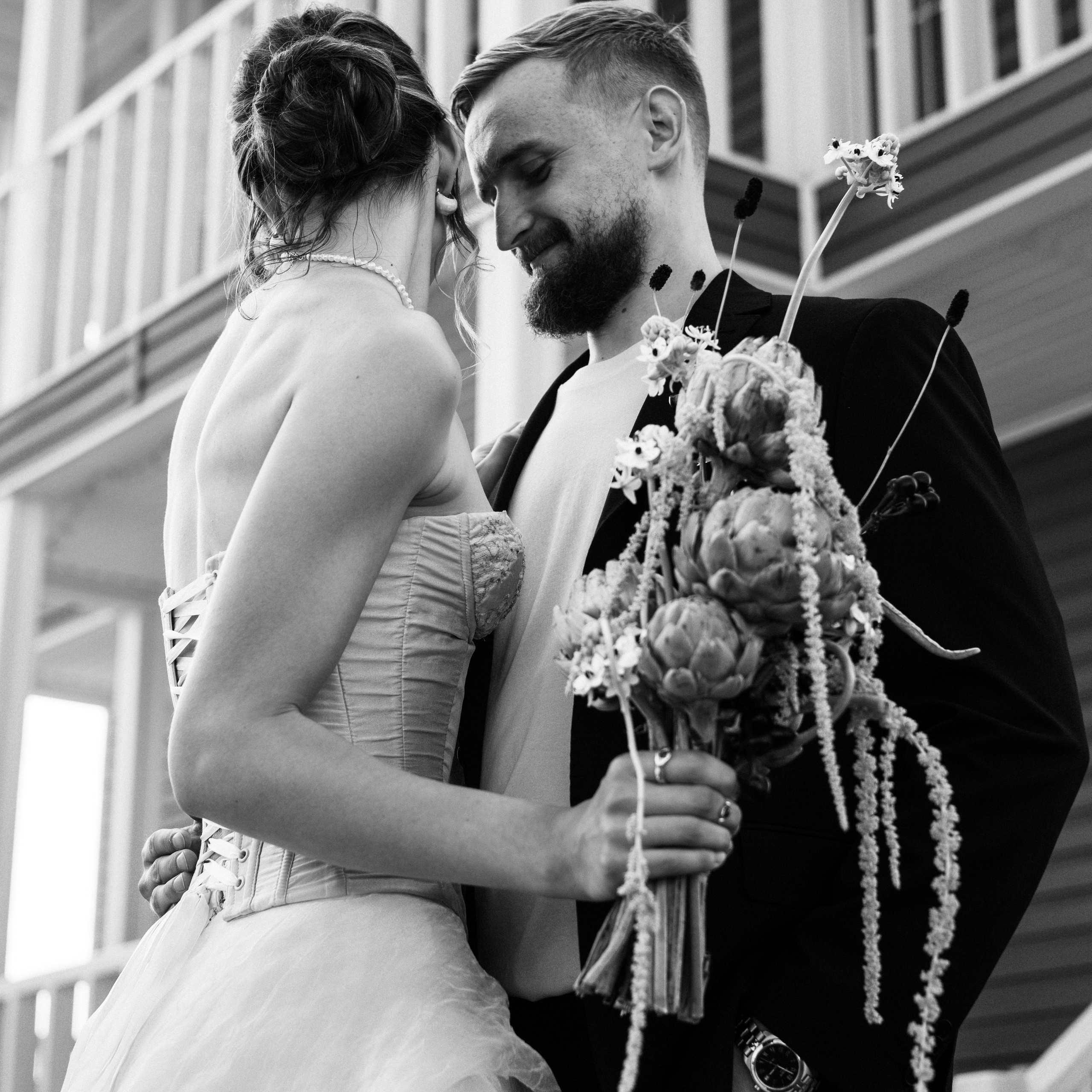 Vnukovo Village свадебная фотосессия с выездной регистрацияей жарким августом утро невесты в доме на природе и выездная регистрация. Свадебный фотограф Москва Москвовская область Санкт-Петербург