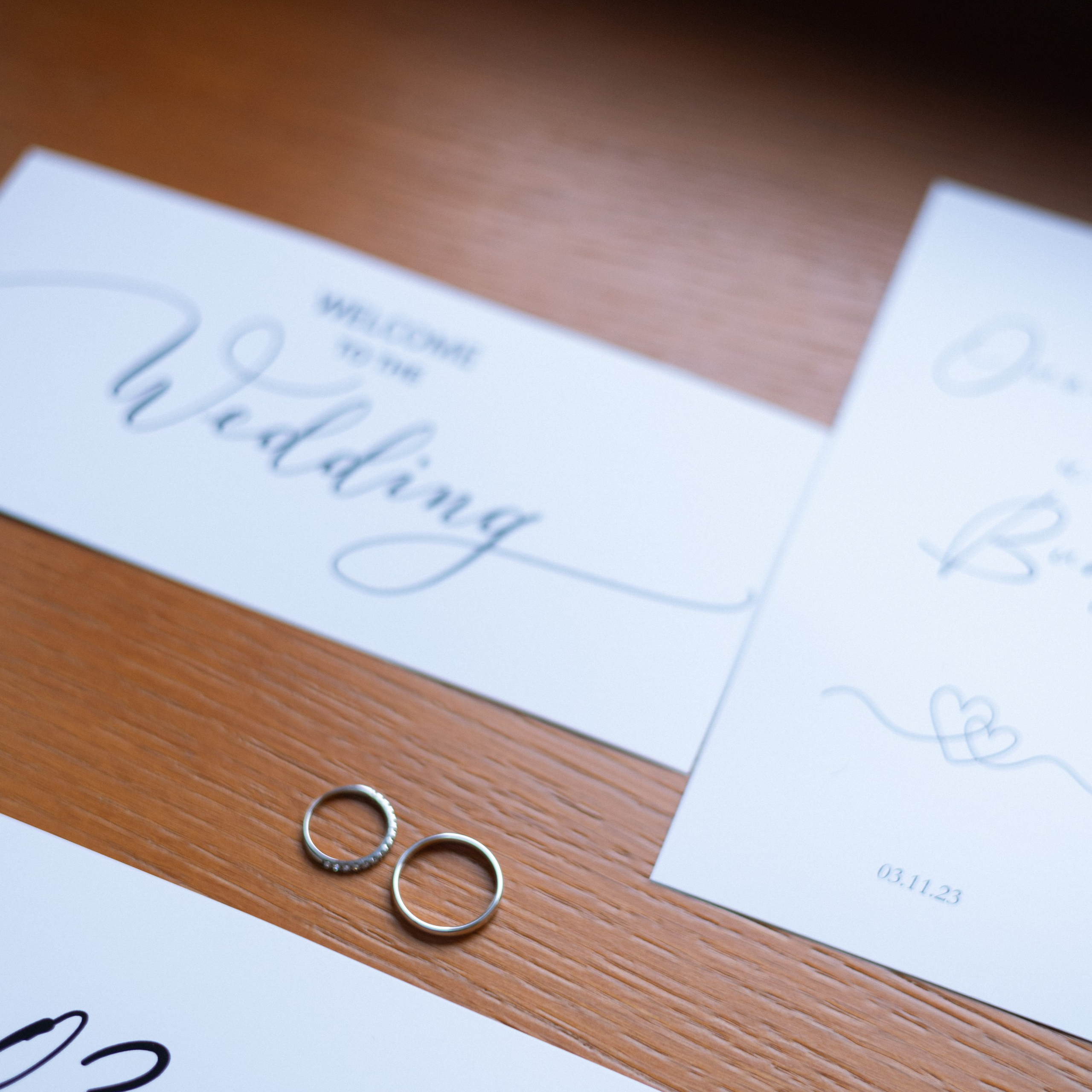 Регистрация брака в особняке Royal фотосессия лавстори в студии Москва и камерный ужин с друзьями. Свадебный фотограф Москва Москвовская область Санкт-Петербург